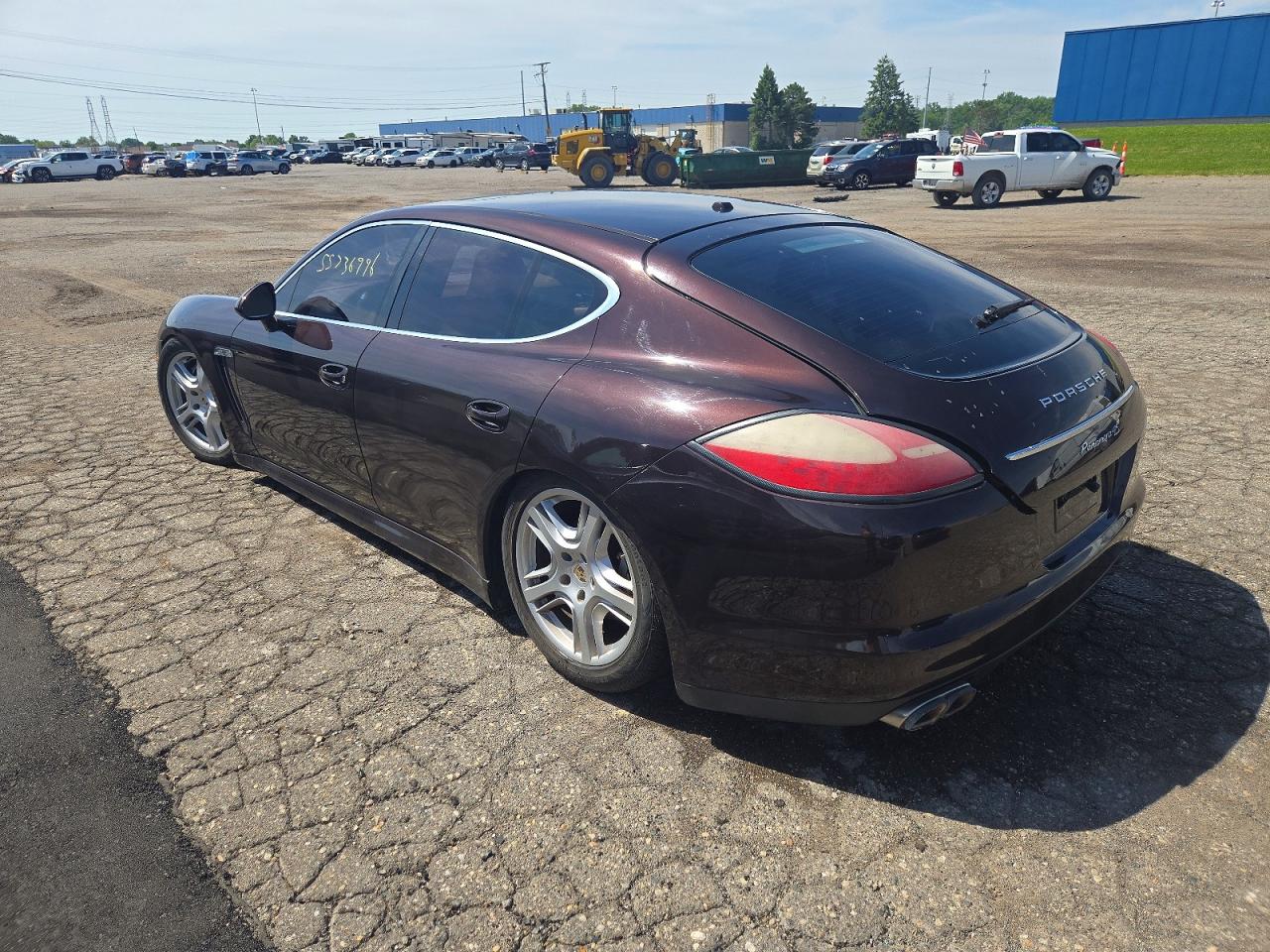 2010 Porsche Panamera S Burgundy vin: WP0AB2A75AL062550
