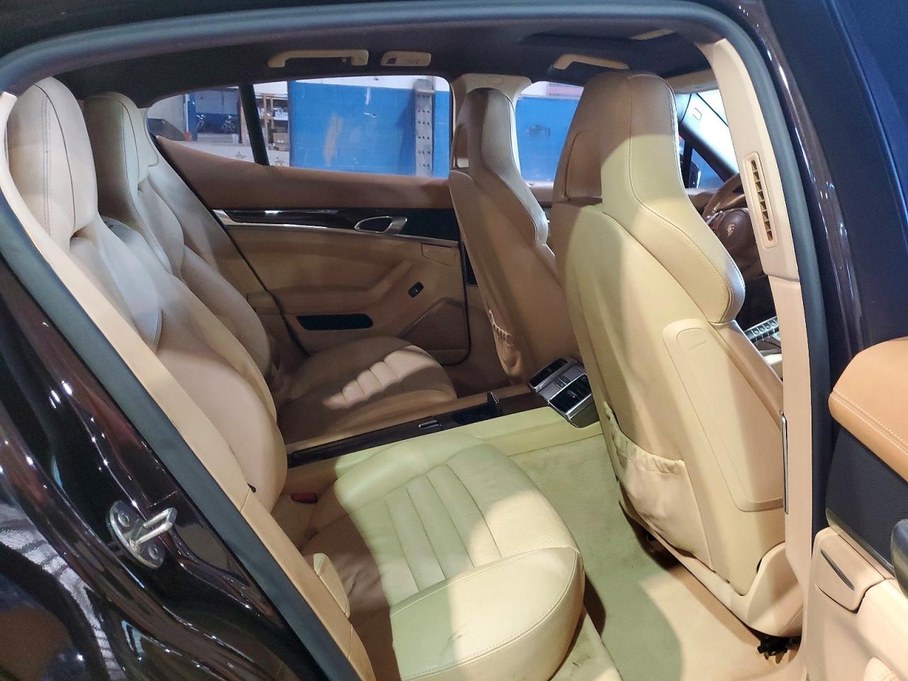 2010 Porsche Panamera S Burgundy vin: WP0AB2A75AL062550