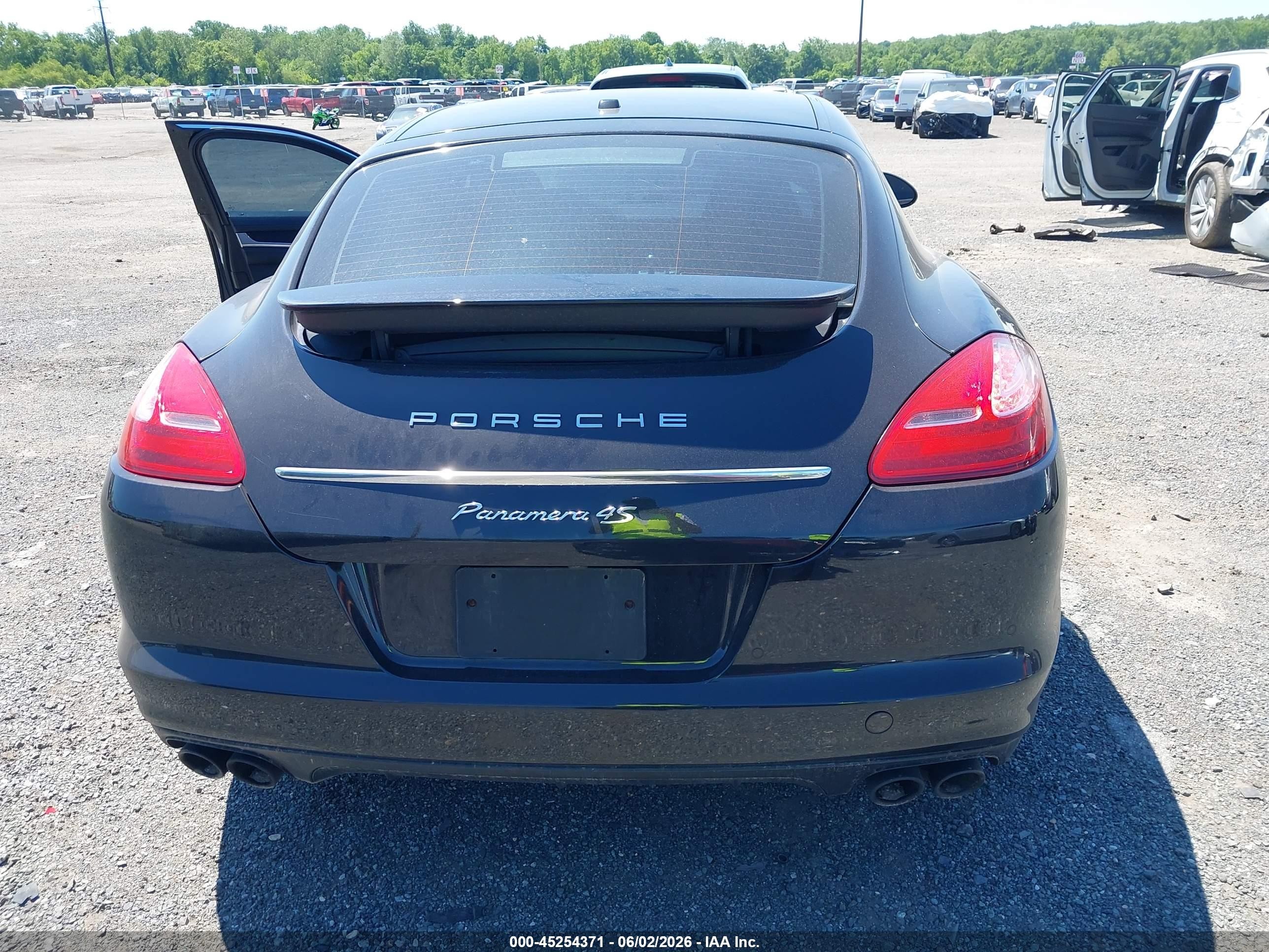 2010 Porsche Panamera 4s/s Black vin: WP0AB2A76AL063092