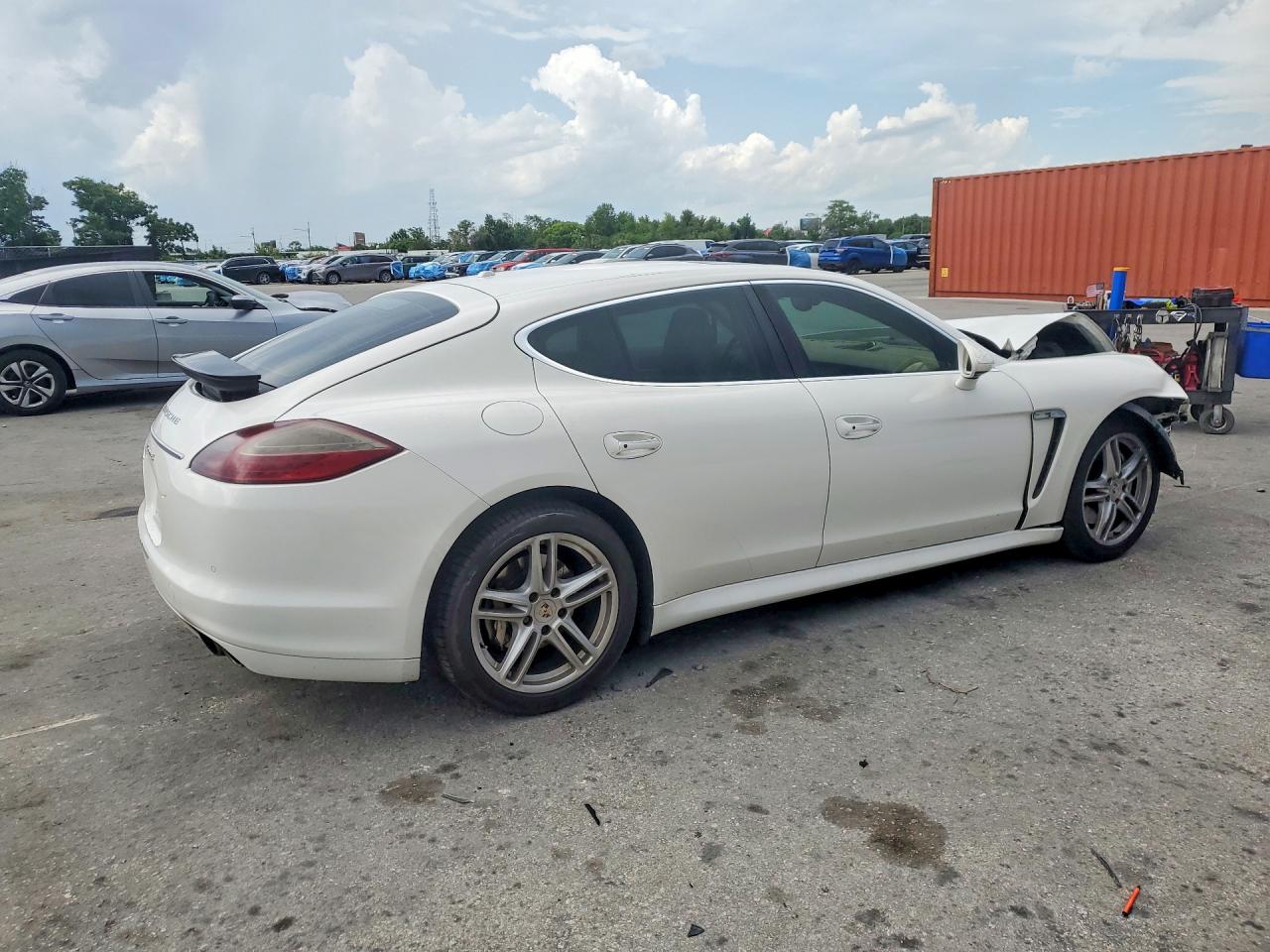 2011 Porsche Panamera S White vin: WP0AB2A78BL060874