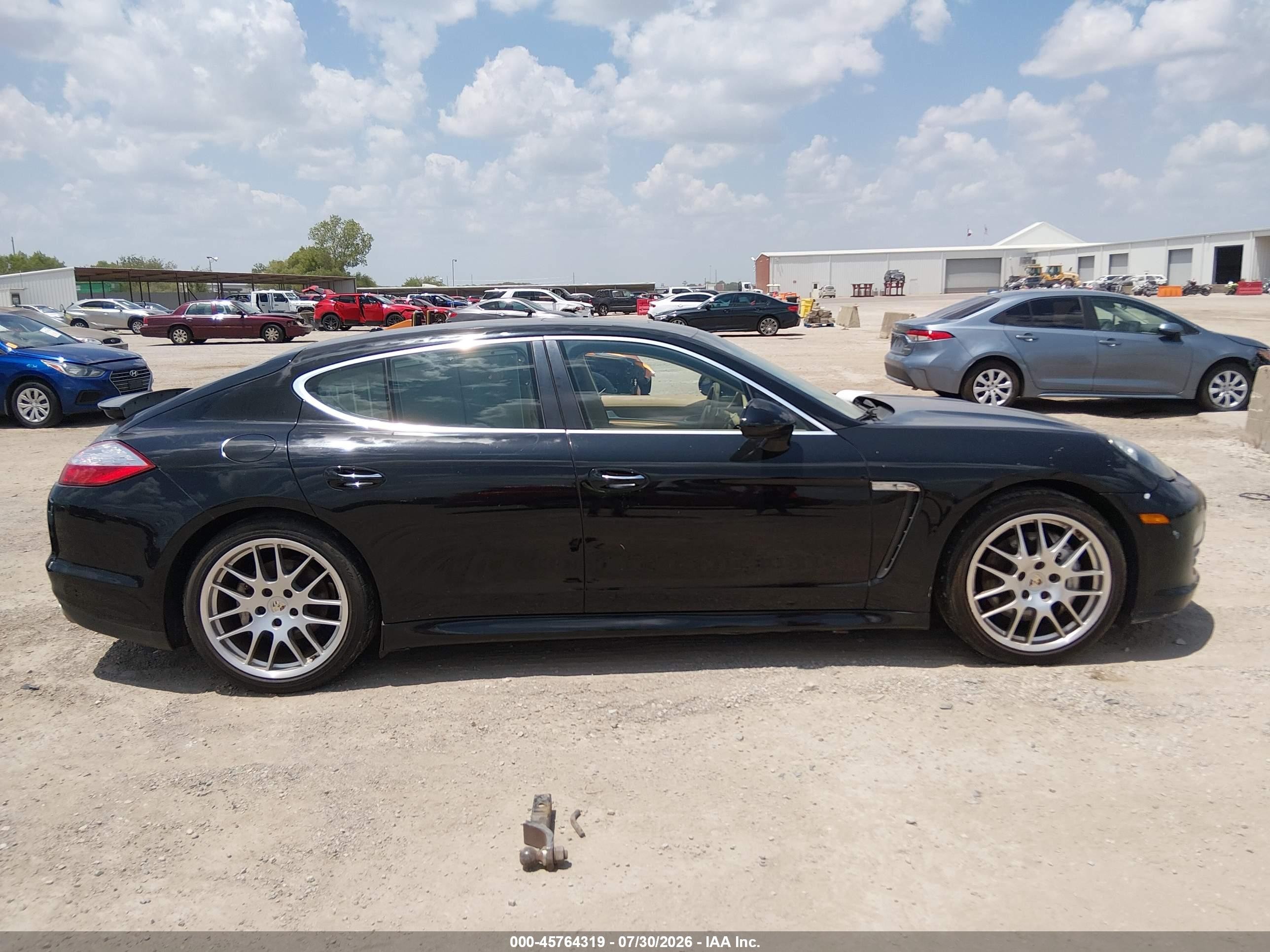 2011 Porsche Panamera 4s Black vin: WP0AB2A79BL063010