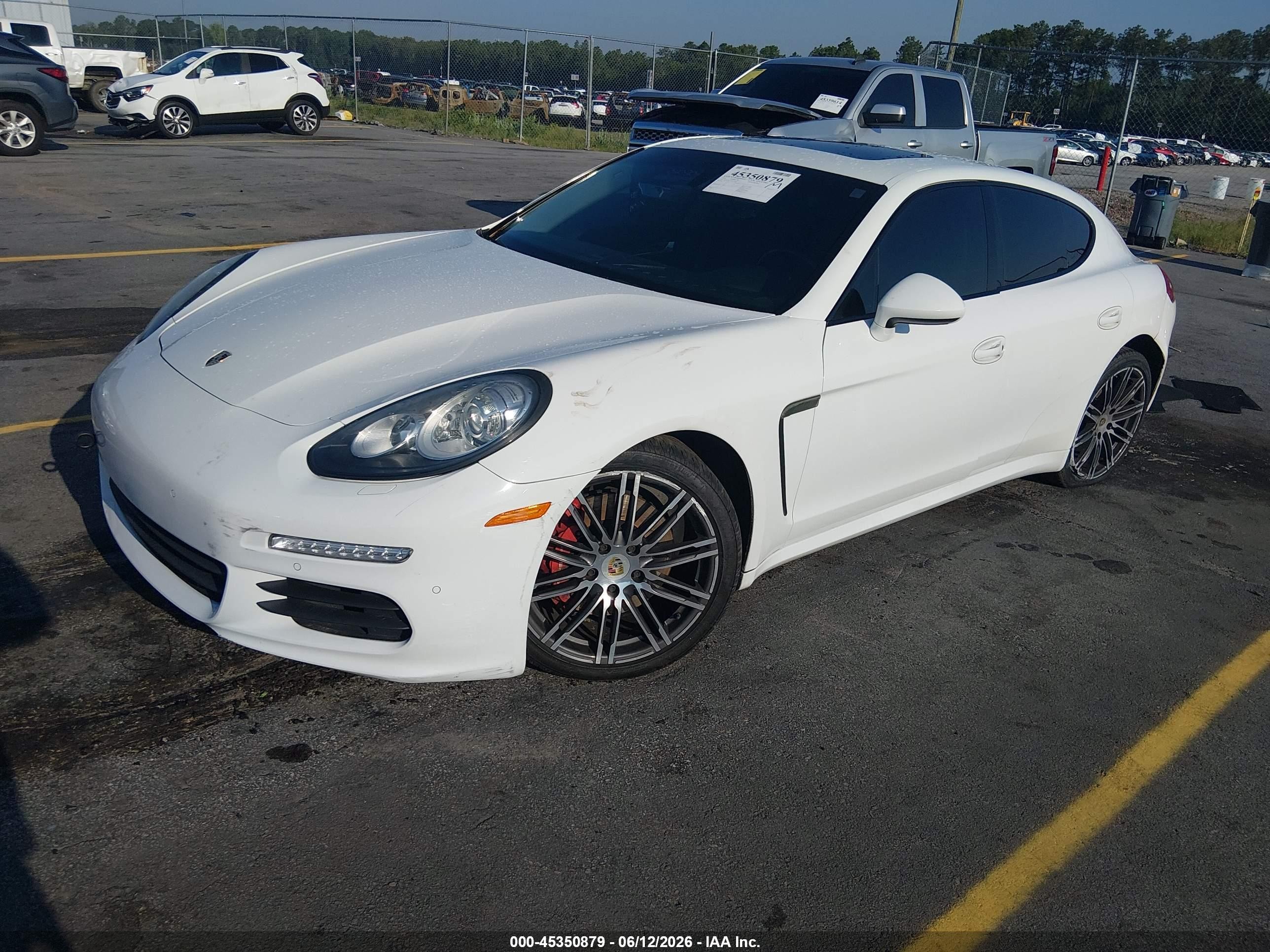 2015 Porsche Panamera S Белый vin: WP0AB2A7XFL050675