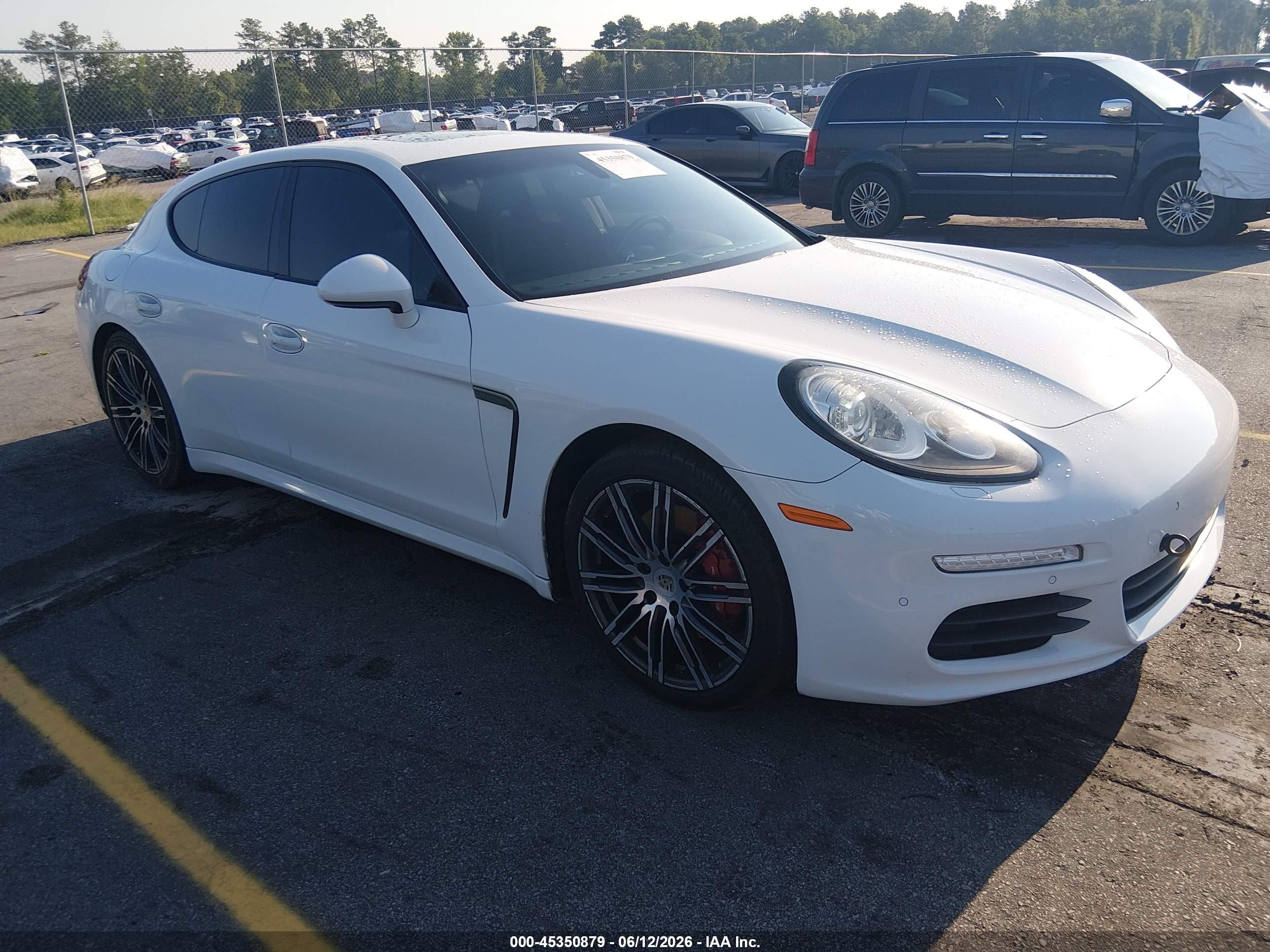 2015 Porsche Panamera S White vin: WP0AB2A7XFL050675
