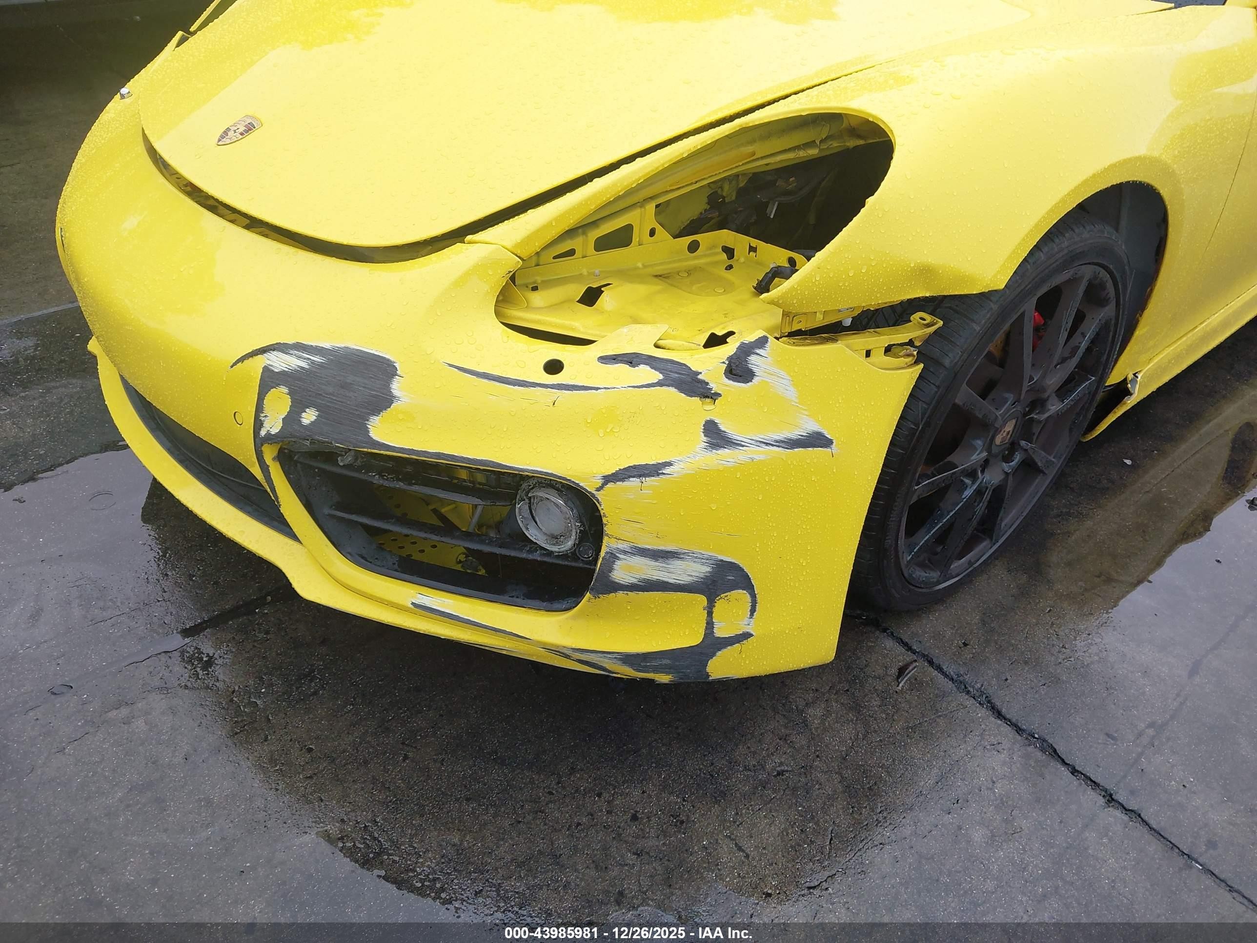 2014 Porsche Cayman S Желтый vin: WP0AB2A80EK192398