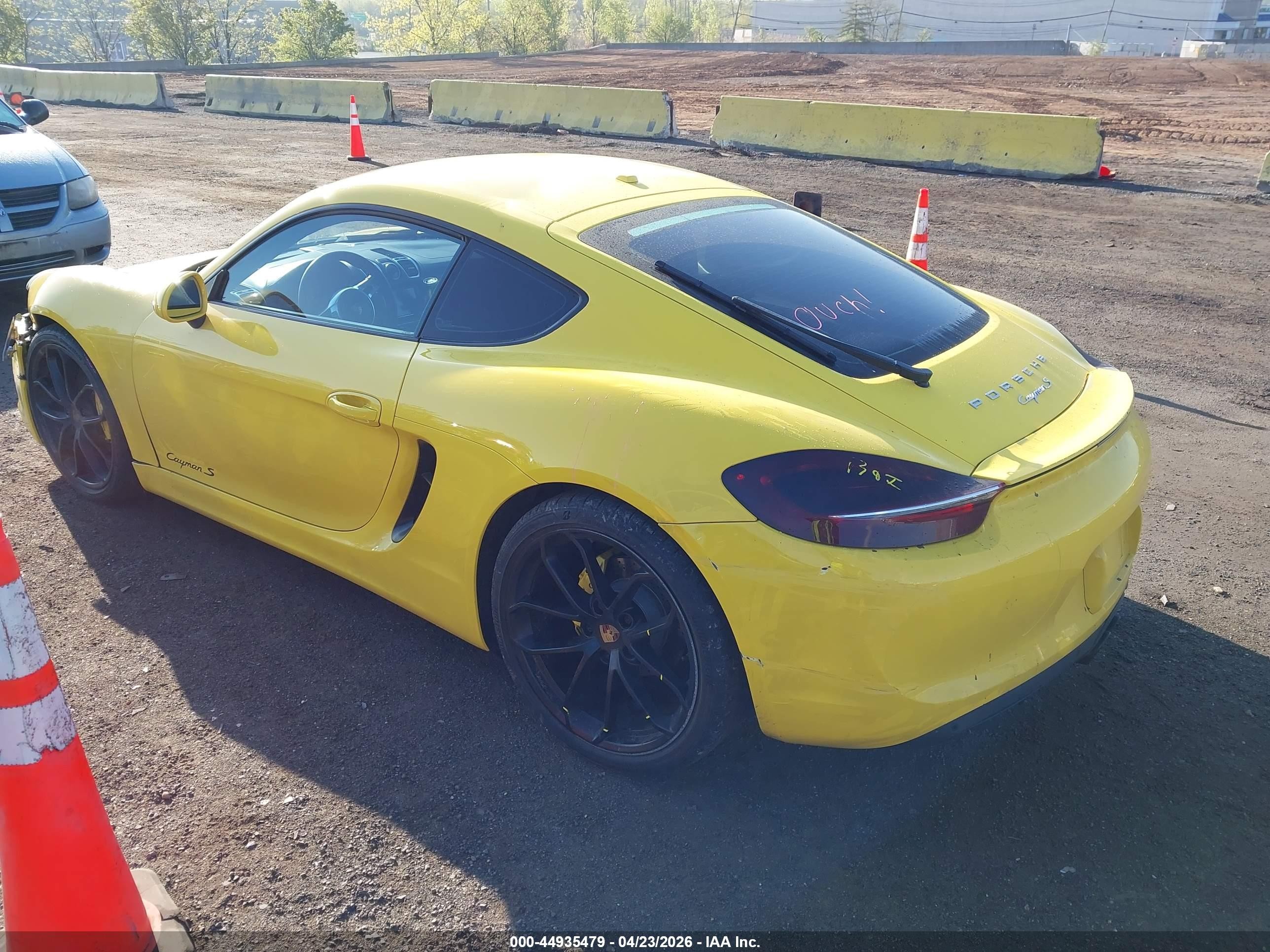 2014 Porsche Cayman S Желтый vin: WP0AB2A89EK190651