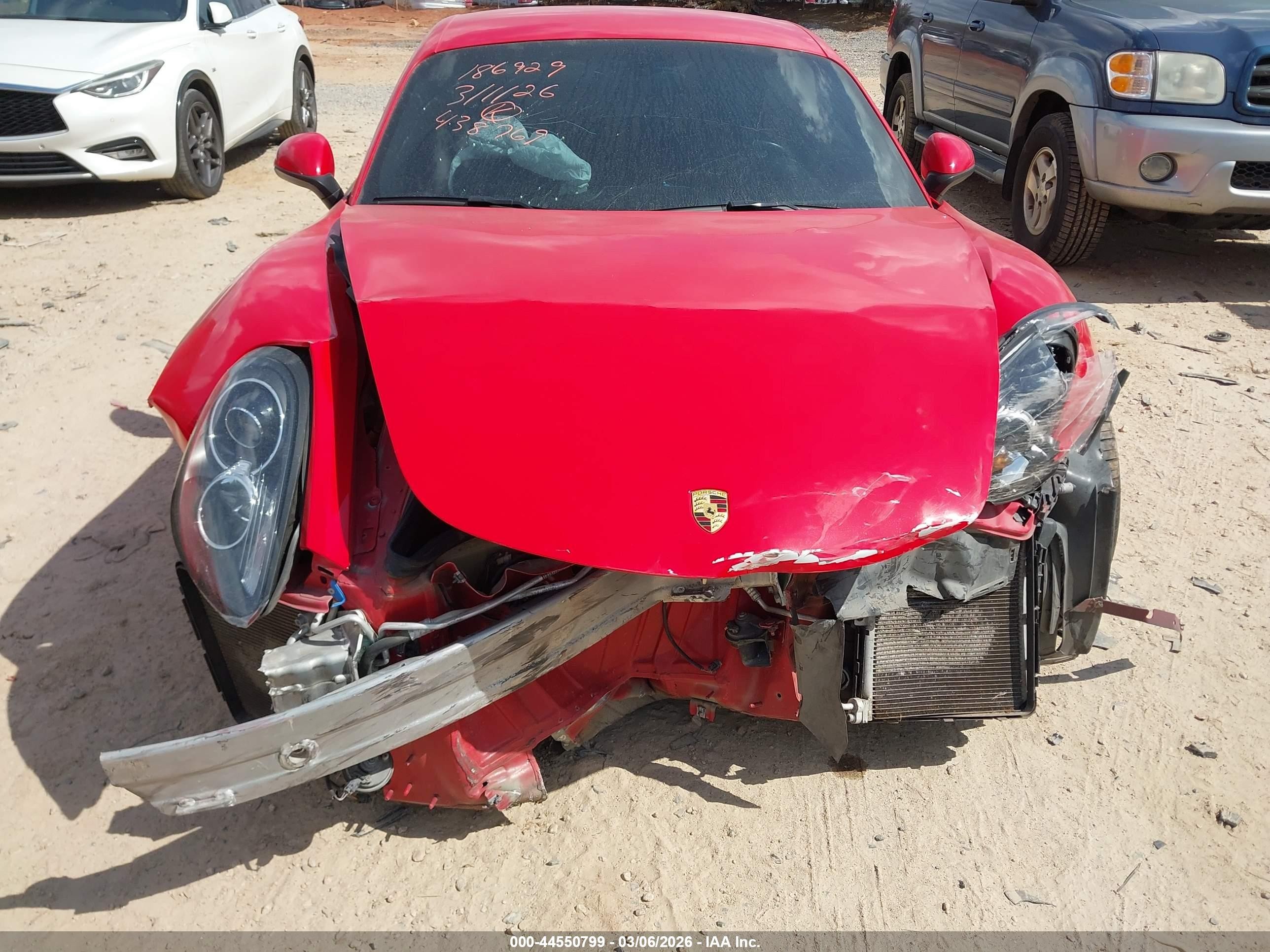 2014 Porsche Cayman S Red vin: WP0AB2A89EK192769