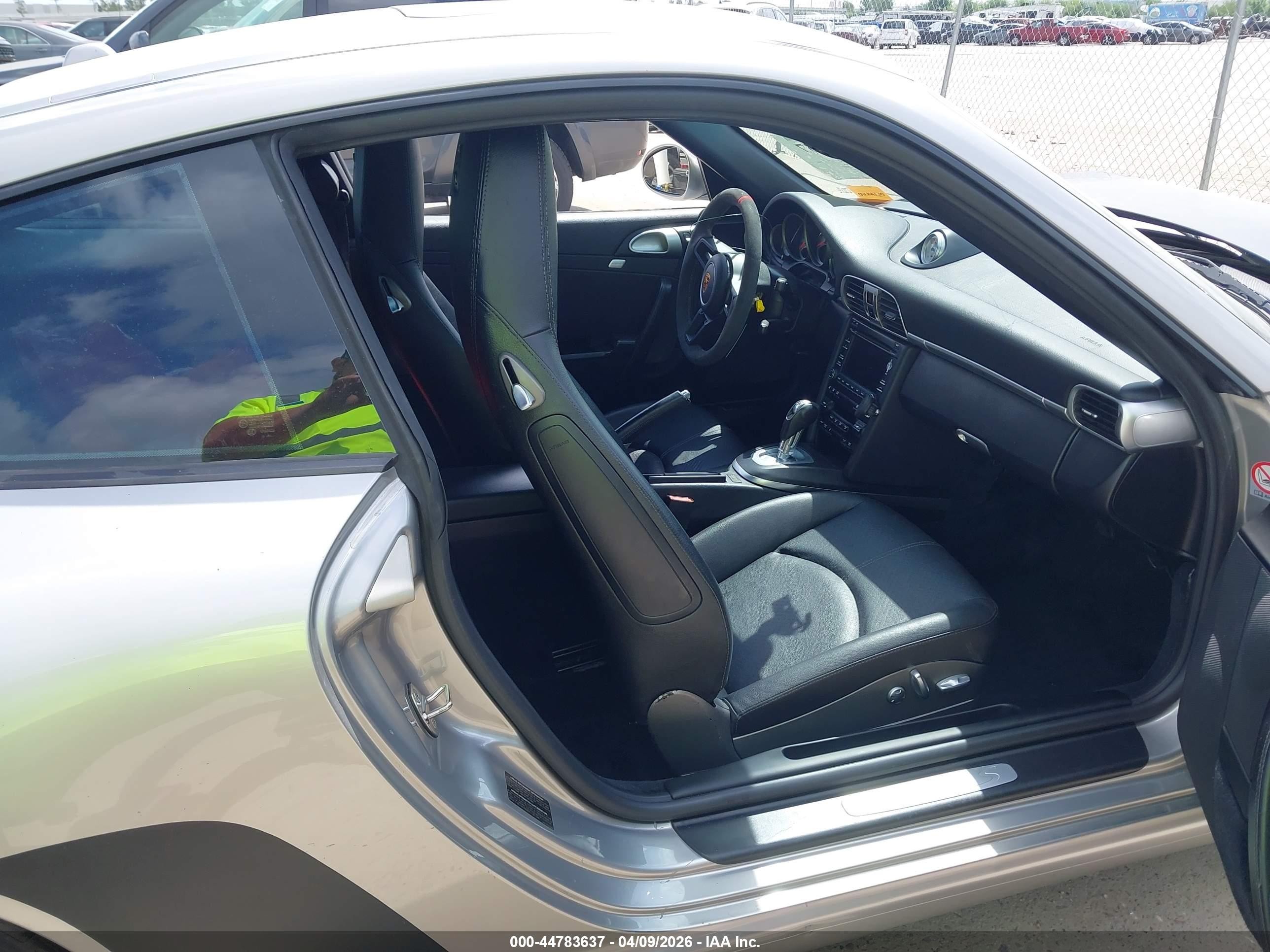 2011 Porsche 911 Carrera S Gray vin: WP0AB2A94BS720755