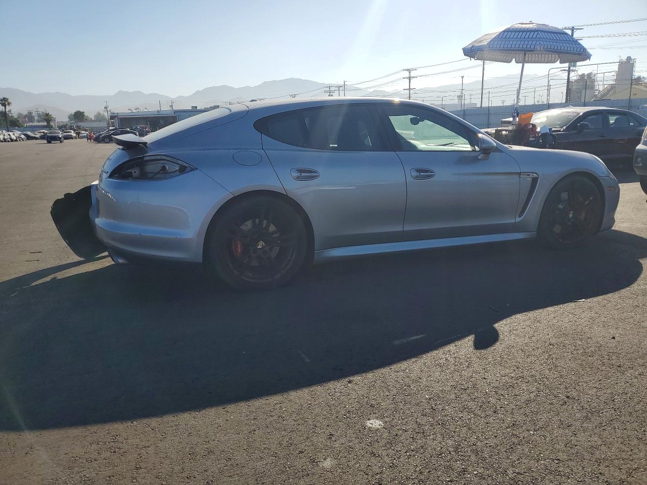 2012 Porsche Panamera Turbo Silver vin: WP0AC2A72CL091021