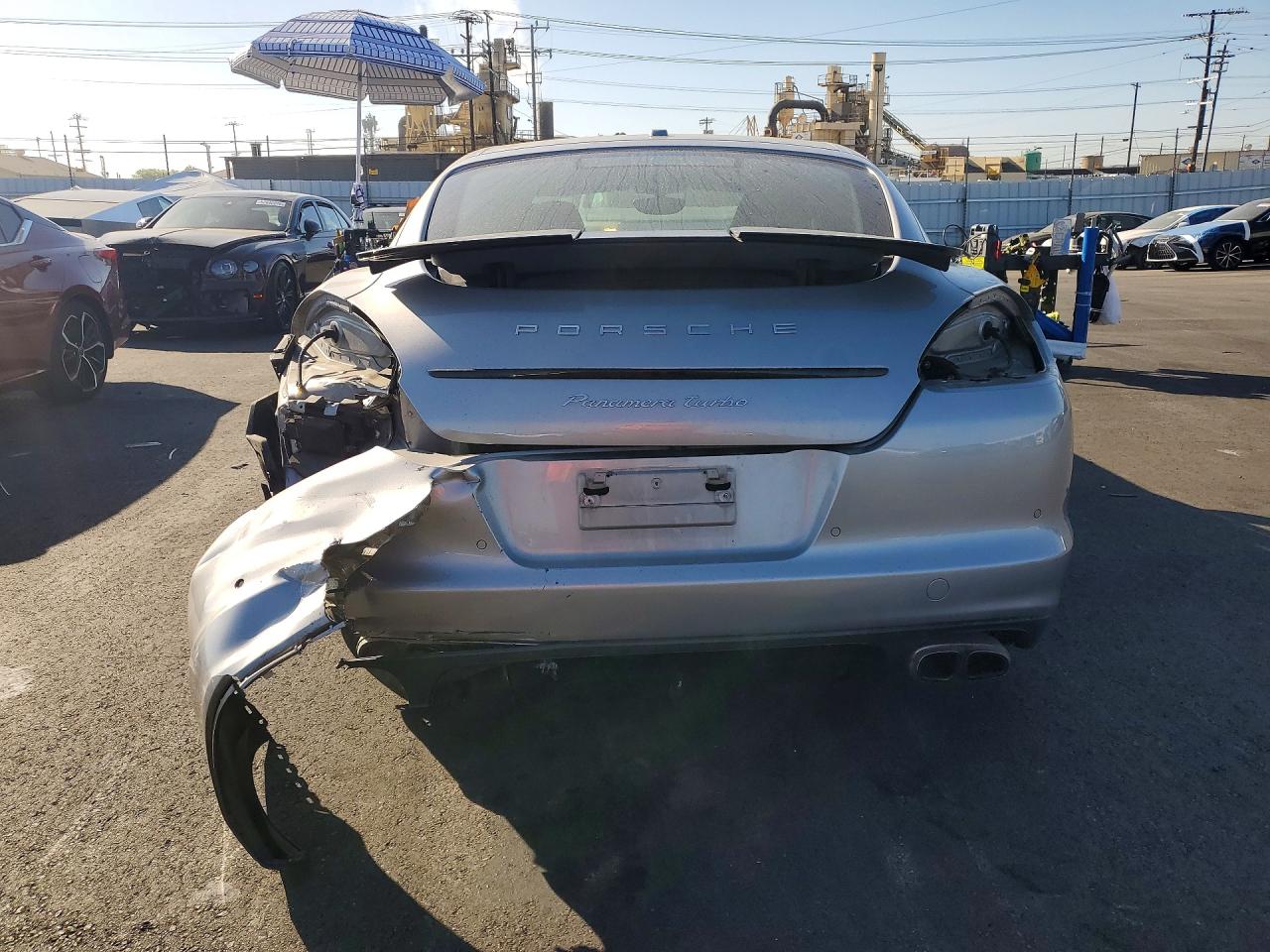 2012 Porsche Panamera Turbo Silver vin: WP0AC2A72CL091021