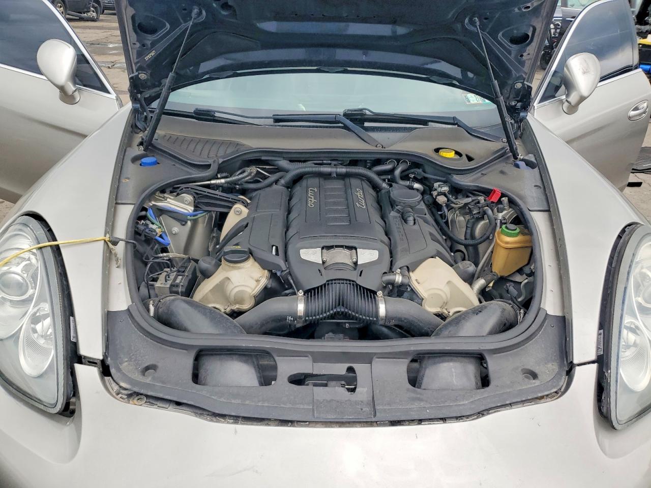 2010 Porsche Panamera Turbo Silver vin: WP0AC2A74AL091826