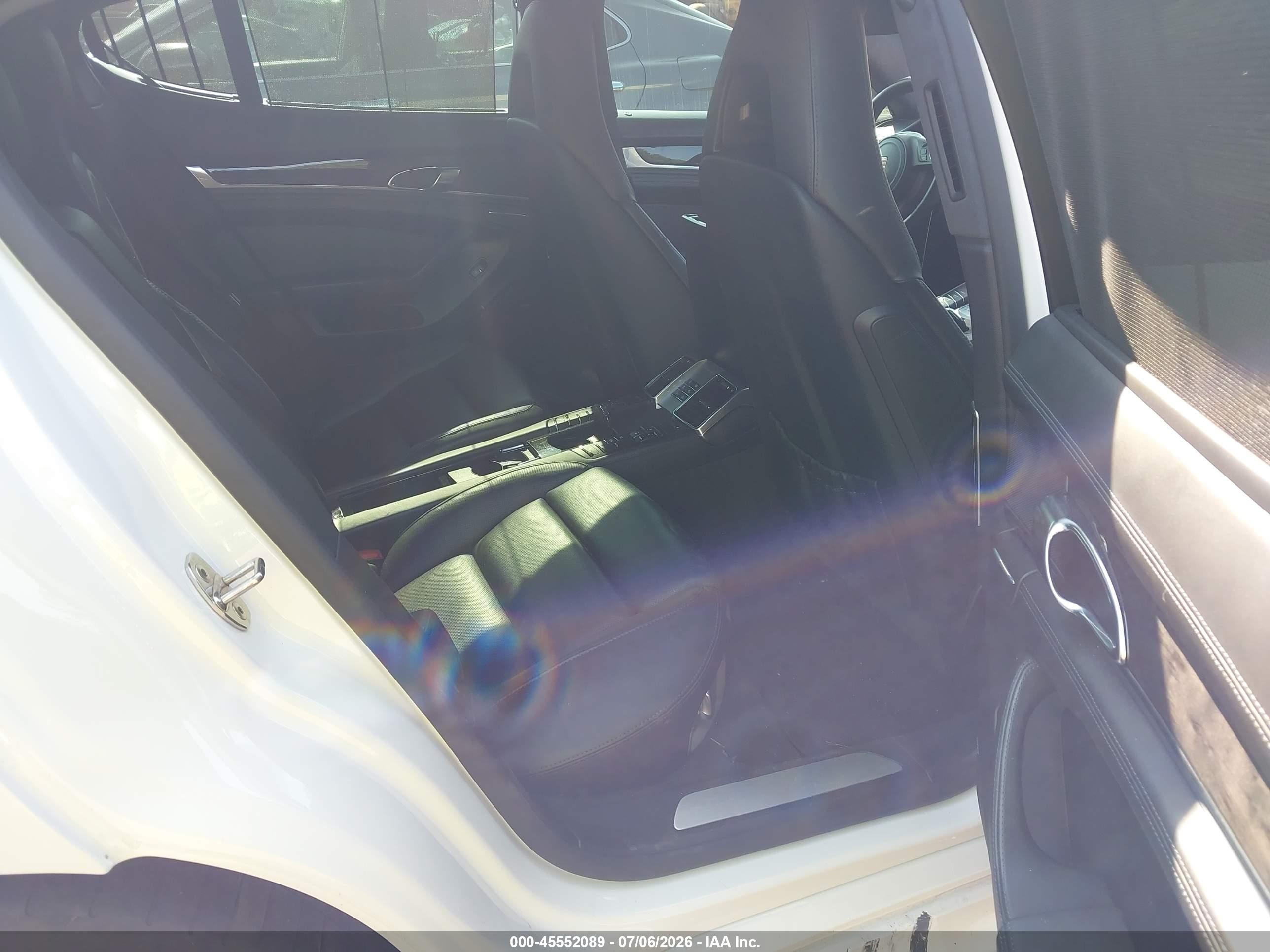 2012 Porsche Panamera Turbo White vin: WP0AC2A78CL090584