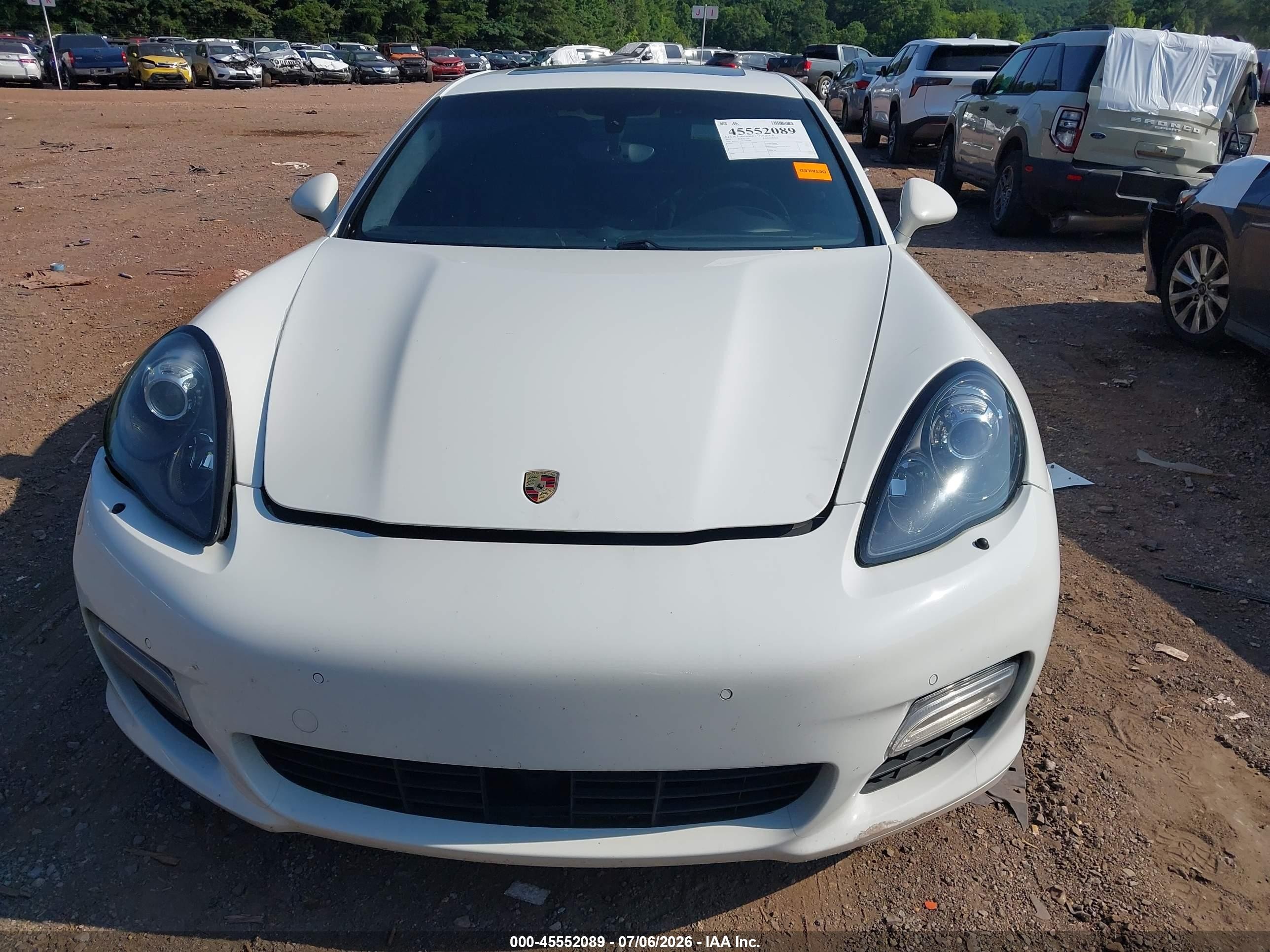 2012 Porsche Panamera Turbo White vin: WP0AC2A78CL090584