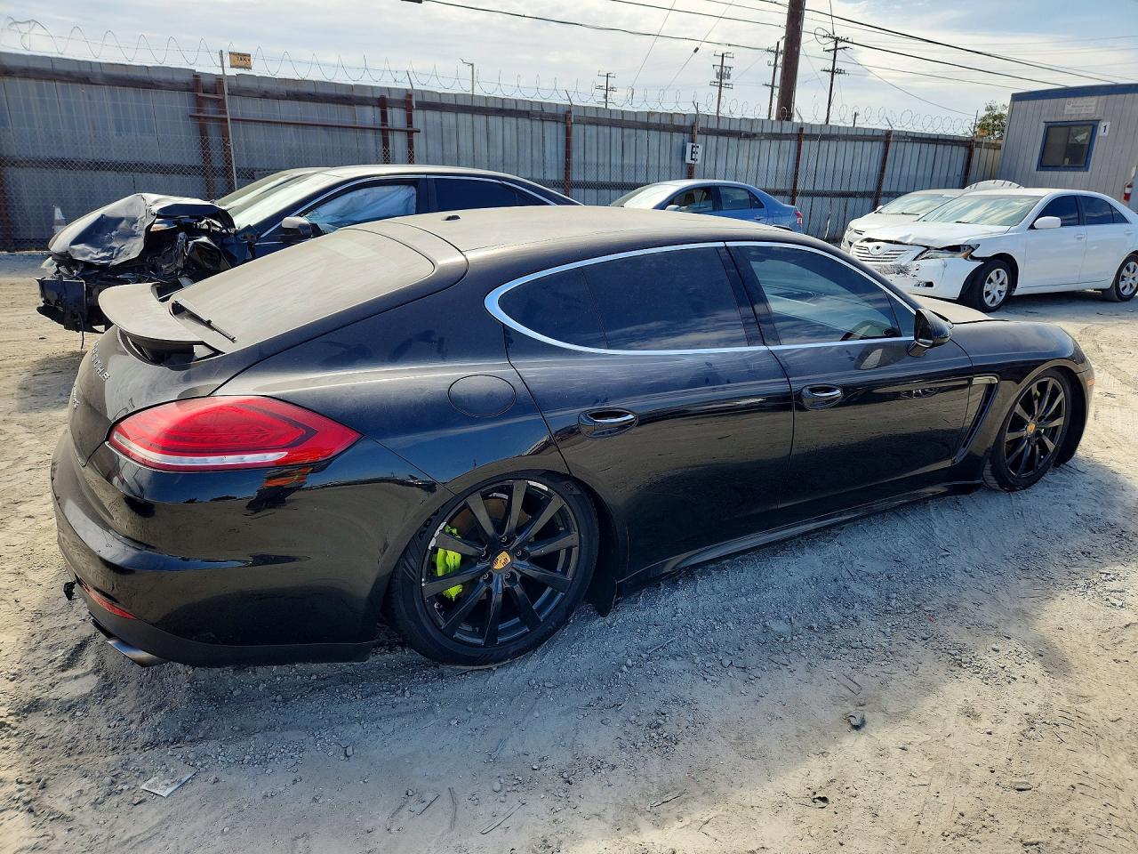 2015 Porsche Panamera Se Hybrid Black vin: WP0AD2A70FL040716
