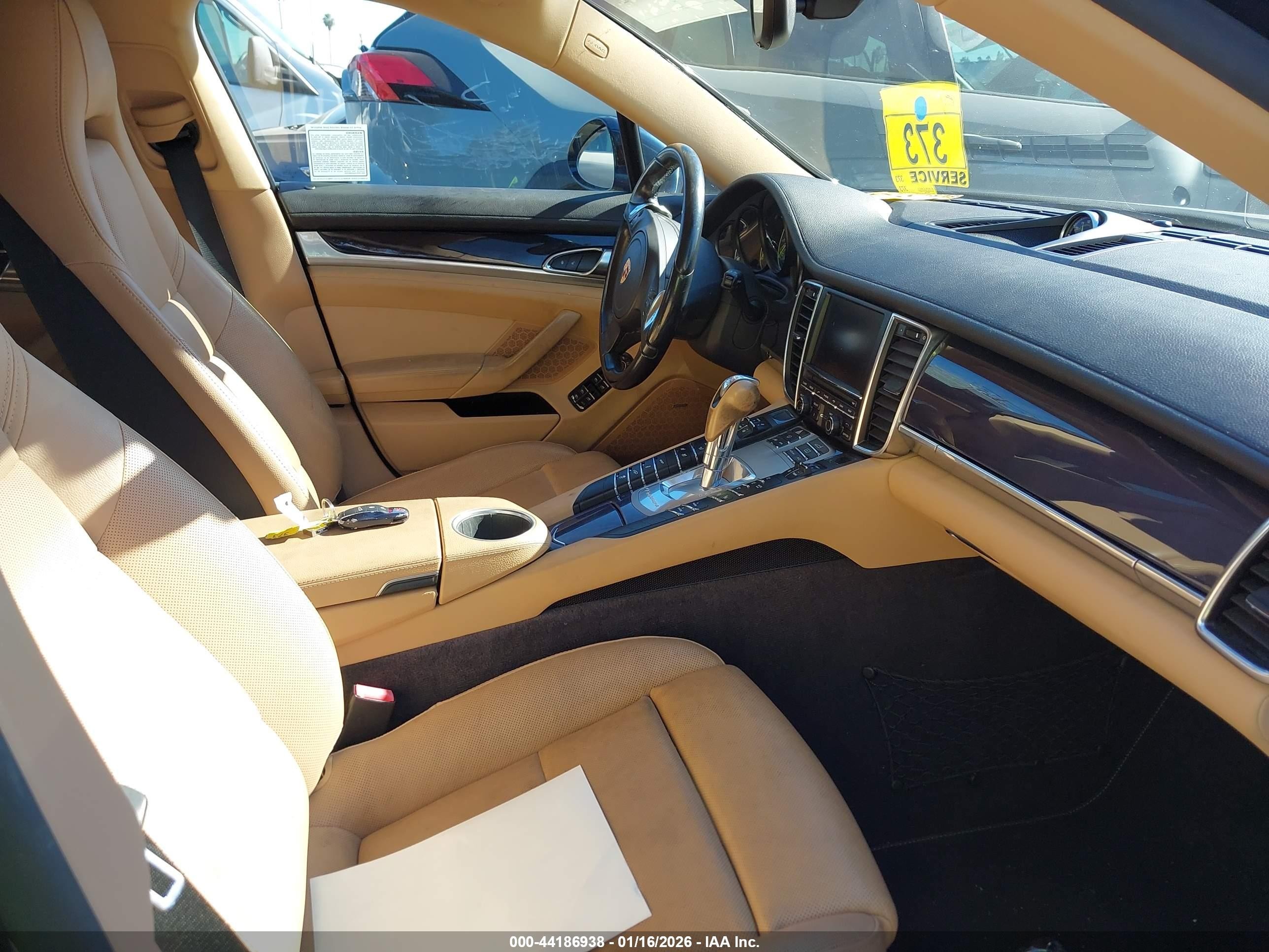 2015 Porsche Panamera E-hybrid S Navy vin: WP0AD2A72FL040846