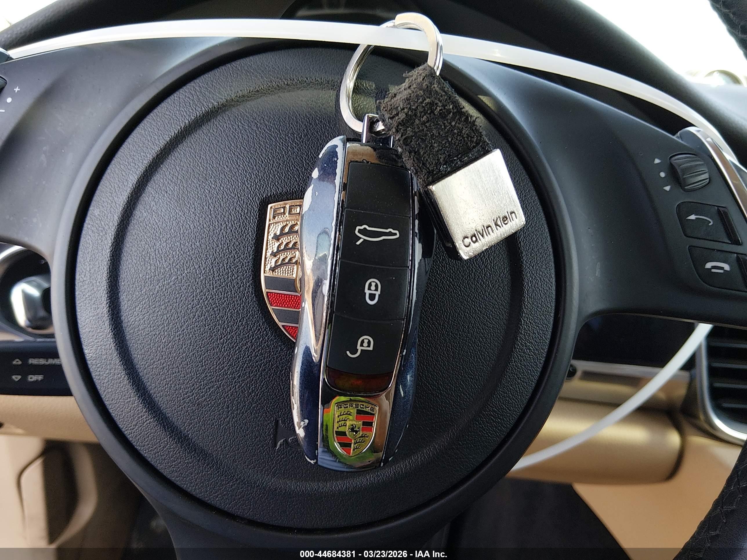2015 Porsche Panamera E-hybrid S Navy vin: WP0AD2A72FL040846