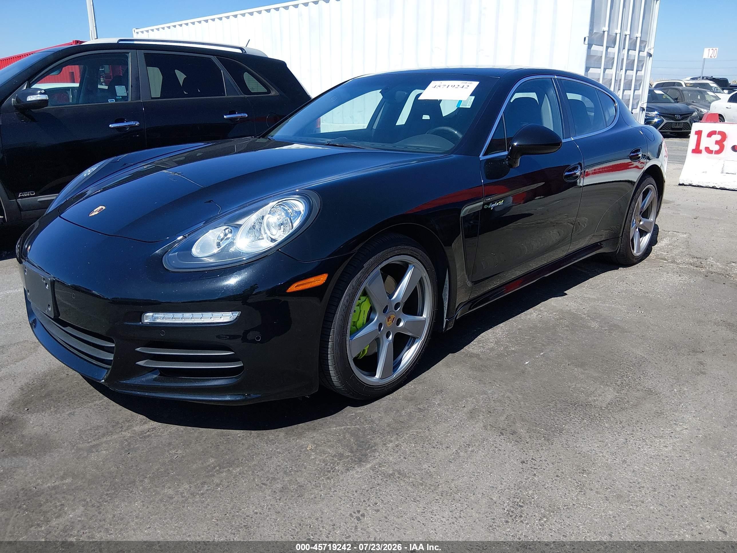 2015 Porsche Panamera E-hybrid S Black vin: WP0AD2A72FL040961