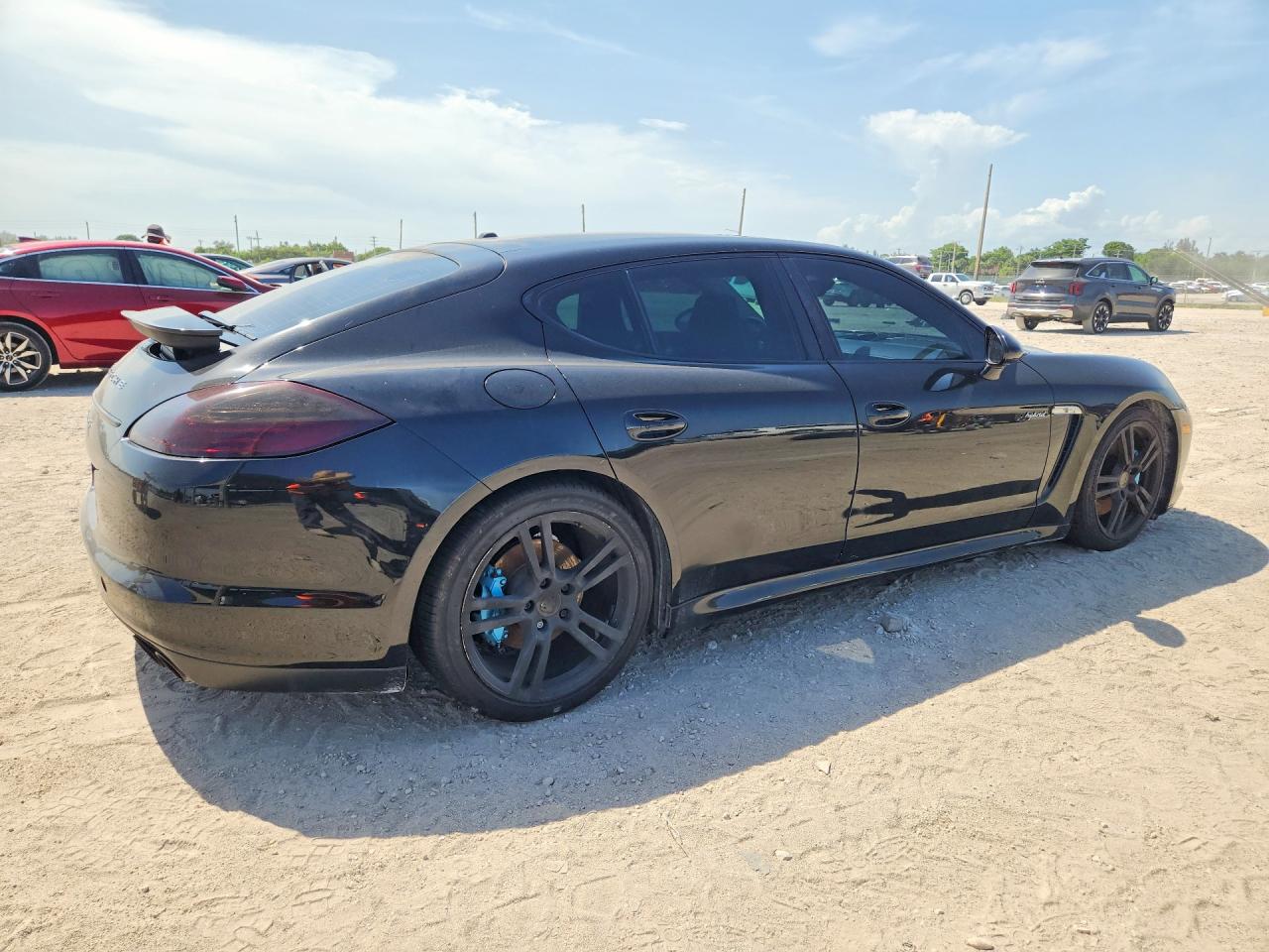 2013 Porsche Panamera S Hybrid Черный vin: WP0AD2A74DL045303