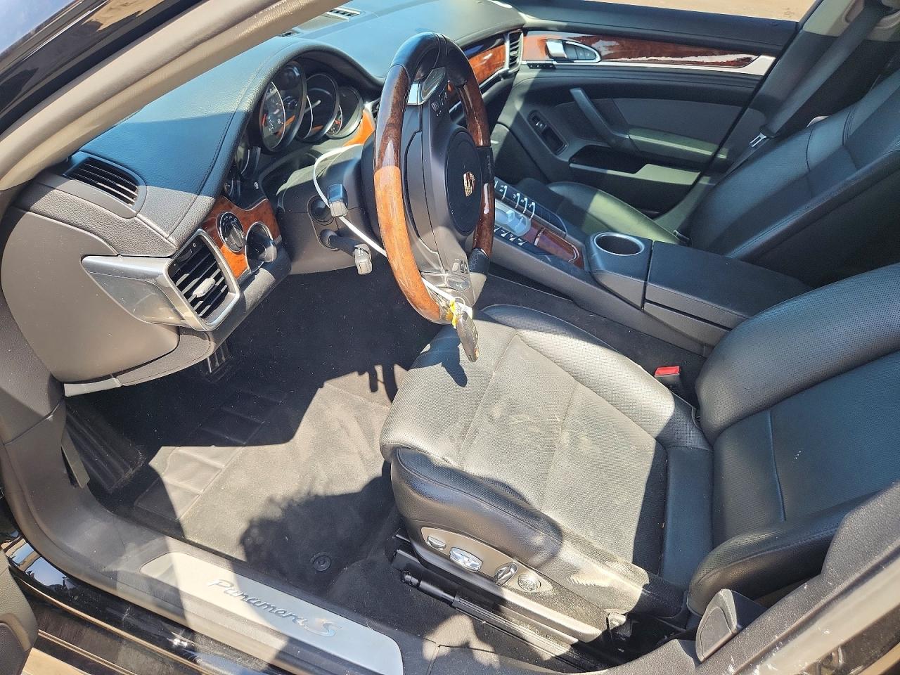 2013 Porsche Panamera S Hybrid Черный vin: WP0AD2A74DL045303