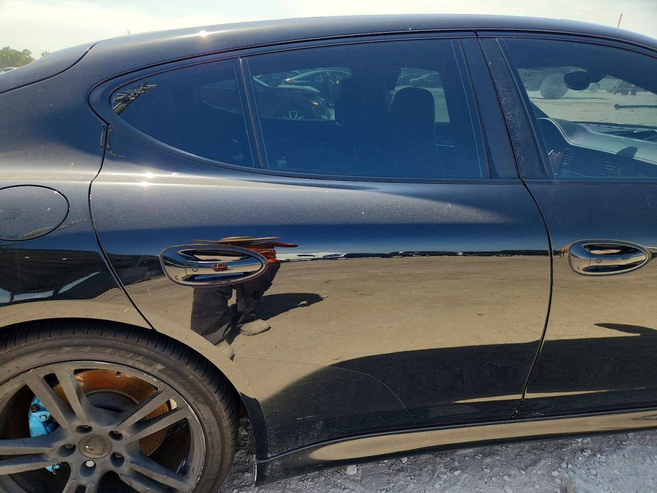 2013 Porsche Panamera S Hybrid Черный vin: WP0AD2A74DL045303