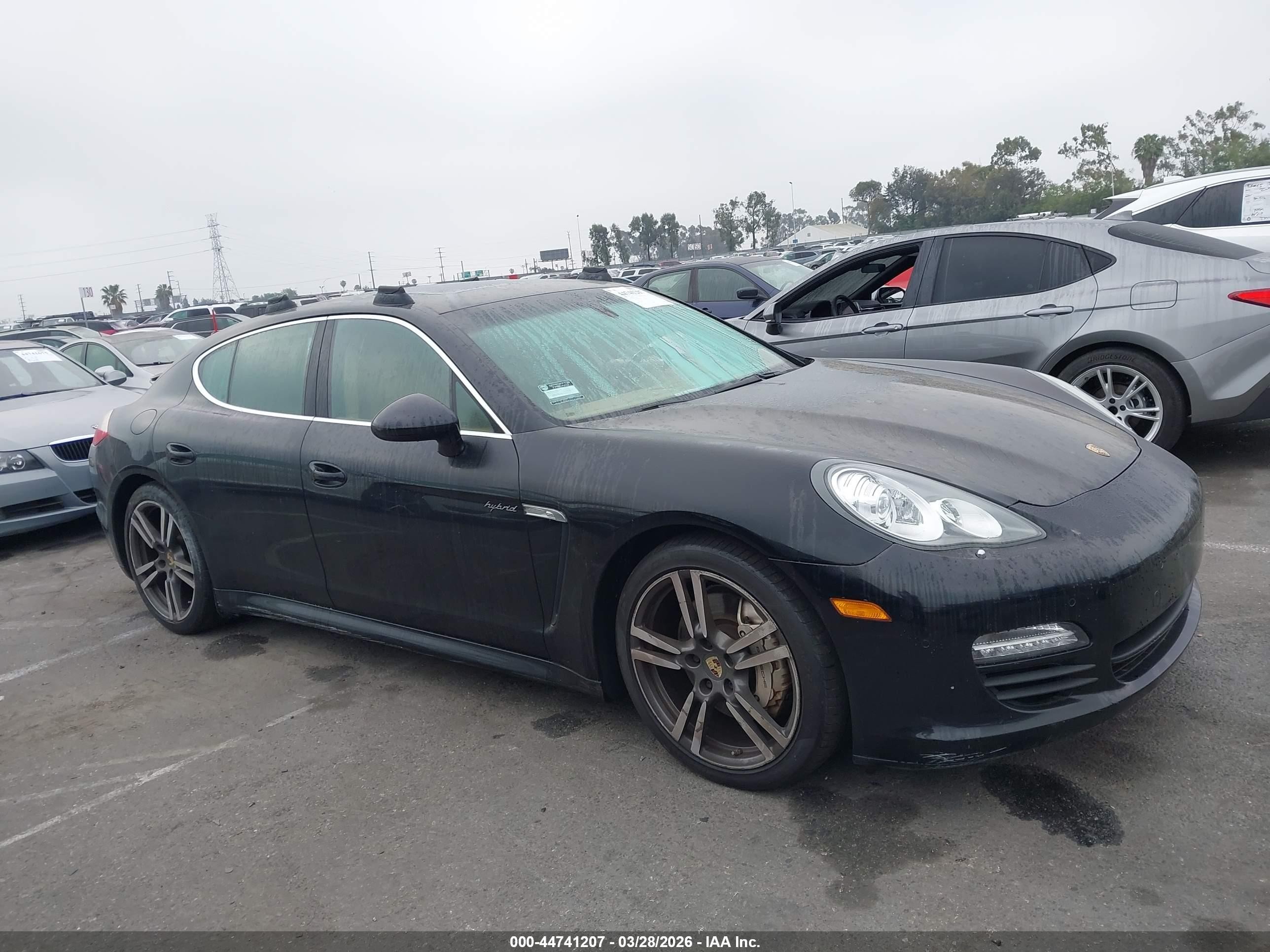 2013 Porsche Panamera Hybrid S Black vin: WP0AD2A75DL045262