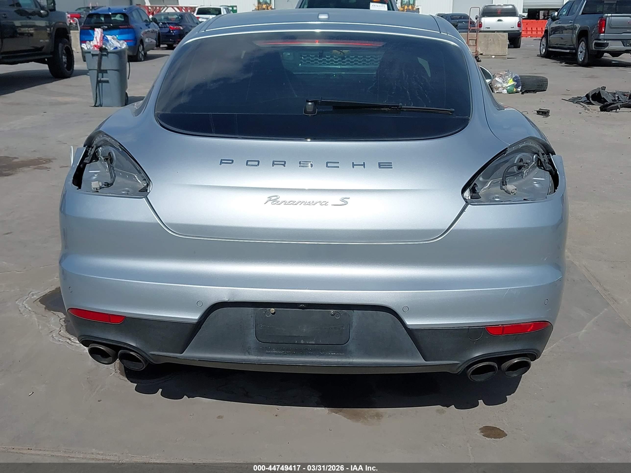 2014 Porsche Panamera E-hybrid S Silver vin: WP0AD2A75EL044730