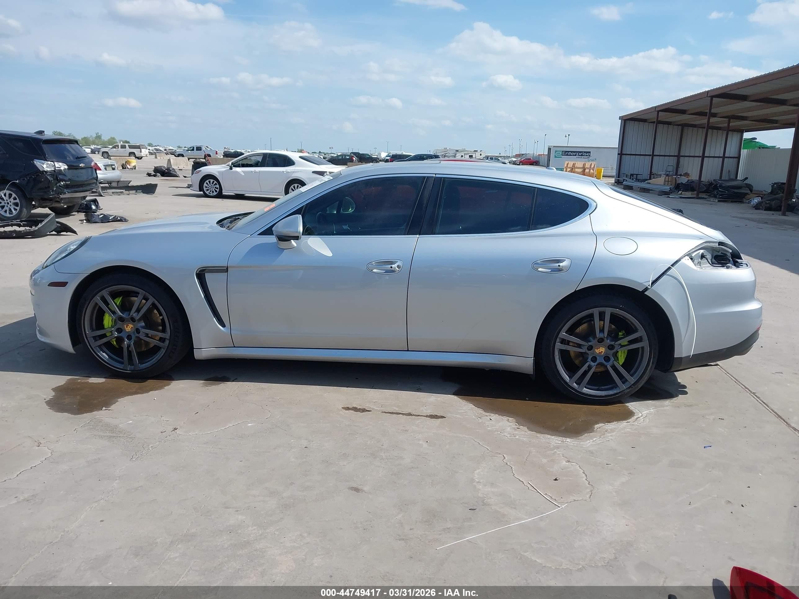 2014 Porsche Panamera E-hybrid S Silver vin: WP0AD2A75EL044730