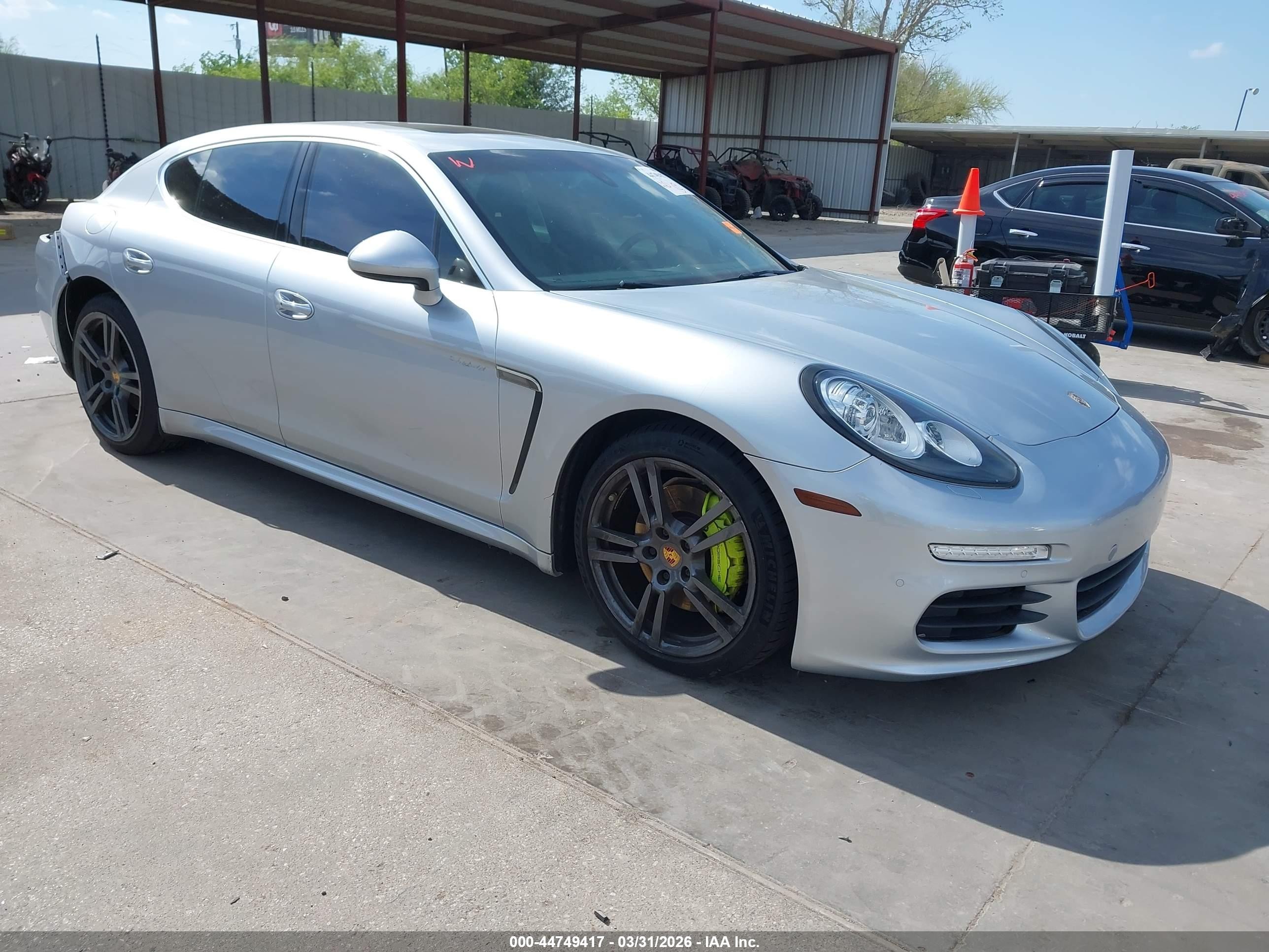 2014 Porsche Panamera E-hybrid S Silver vin: WP0AD2A75EL044730