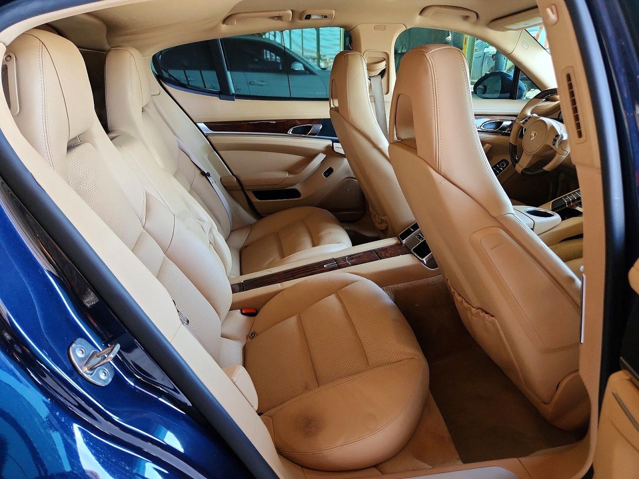 2012 Porsche Panamera S Hybrid Blue vin: WP0AD2A76CL045320