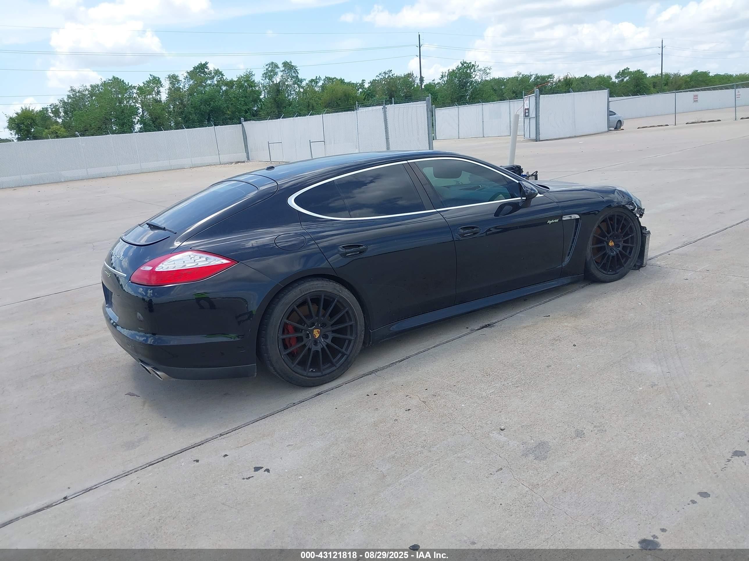 2013 Porsche Panamera Hybrid S Black vin: WP0AD2A76DL045383