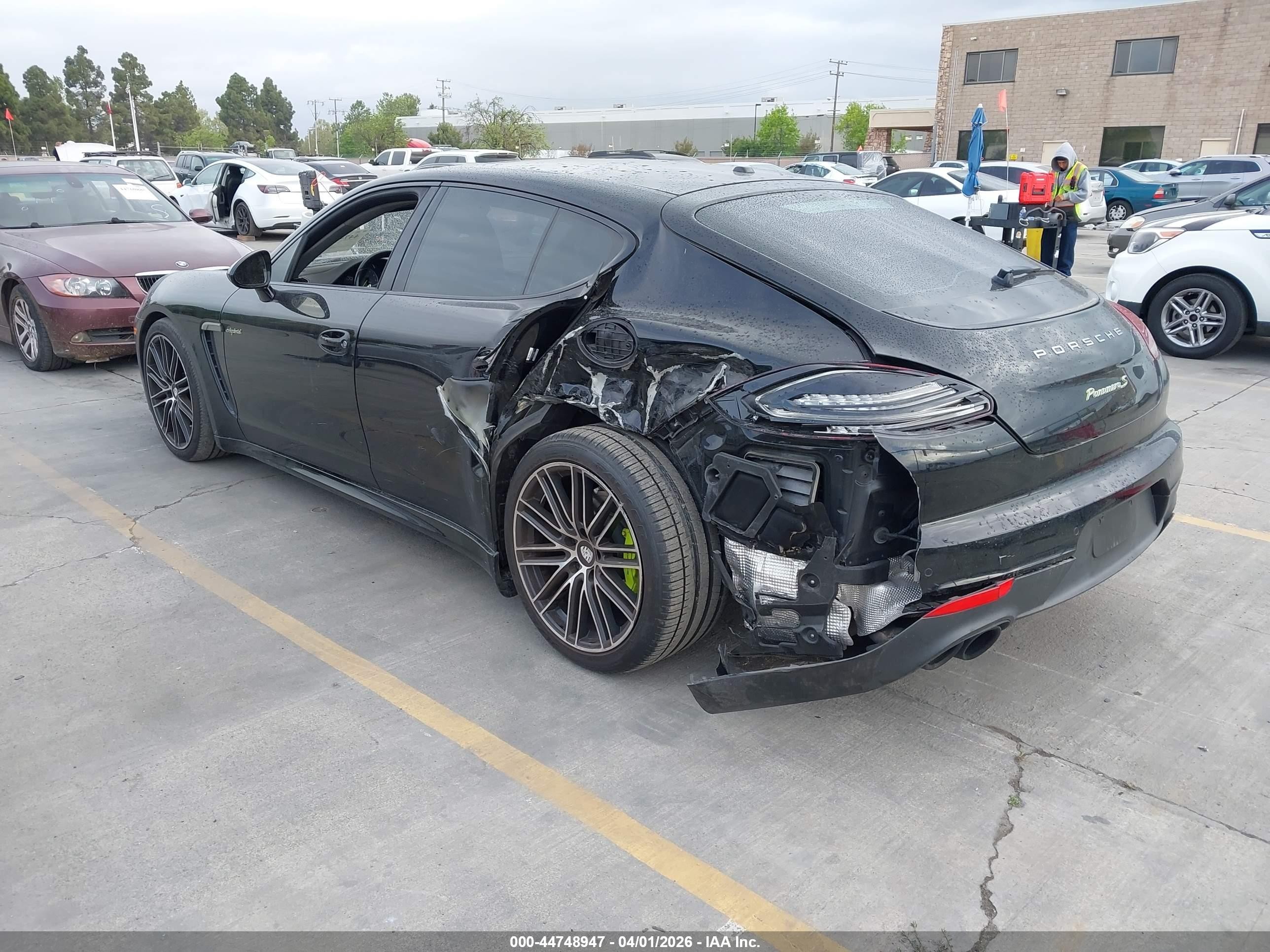2015 Porsche Panamera E-hybrid S Black vin: WP0AD2A76FL040736