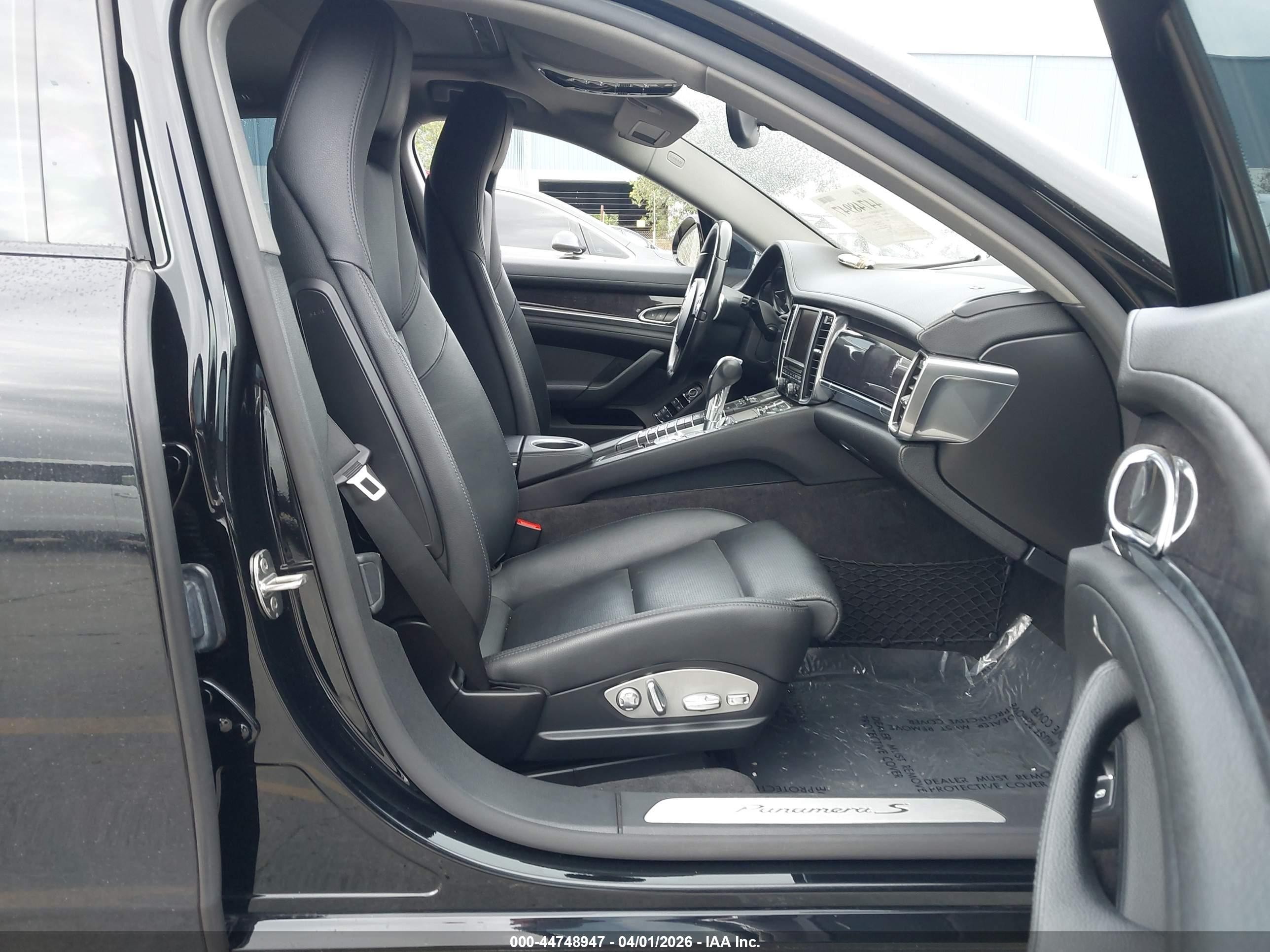 2015 Porsche Panamera E-hybrid S Black vin: WP0AD2A76FL040736