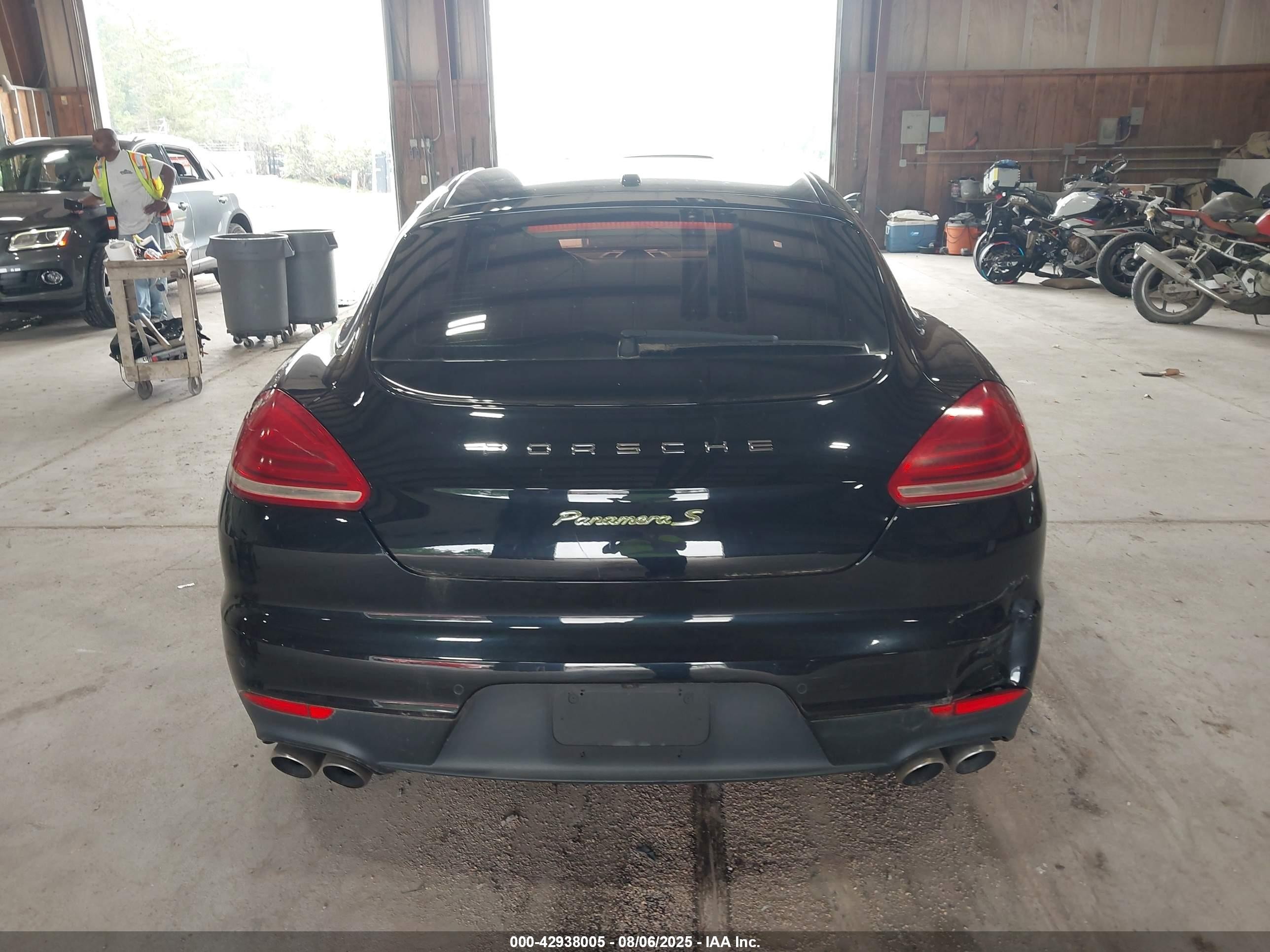2015 Porsche Panamera E-hybrid S Black vin: WP0AD2A77FL040373