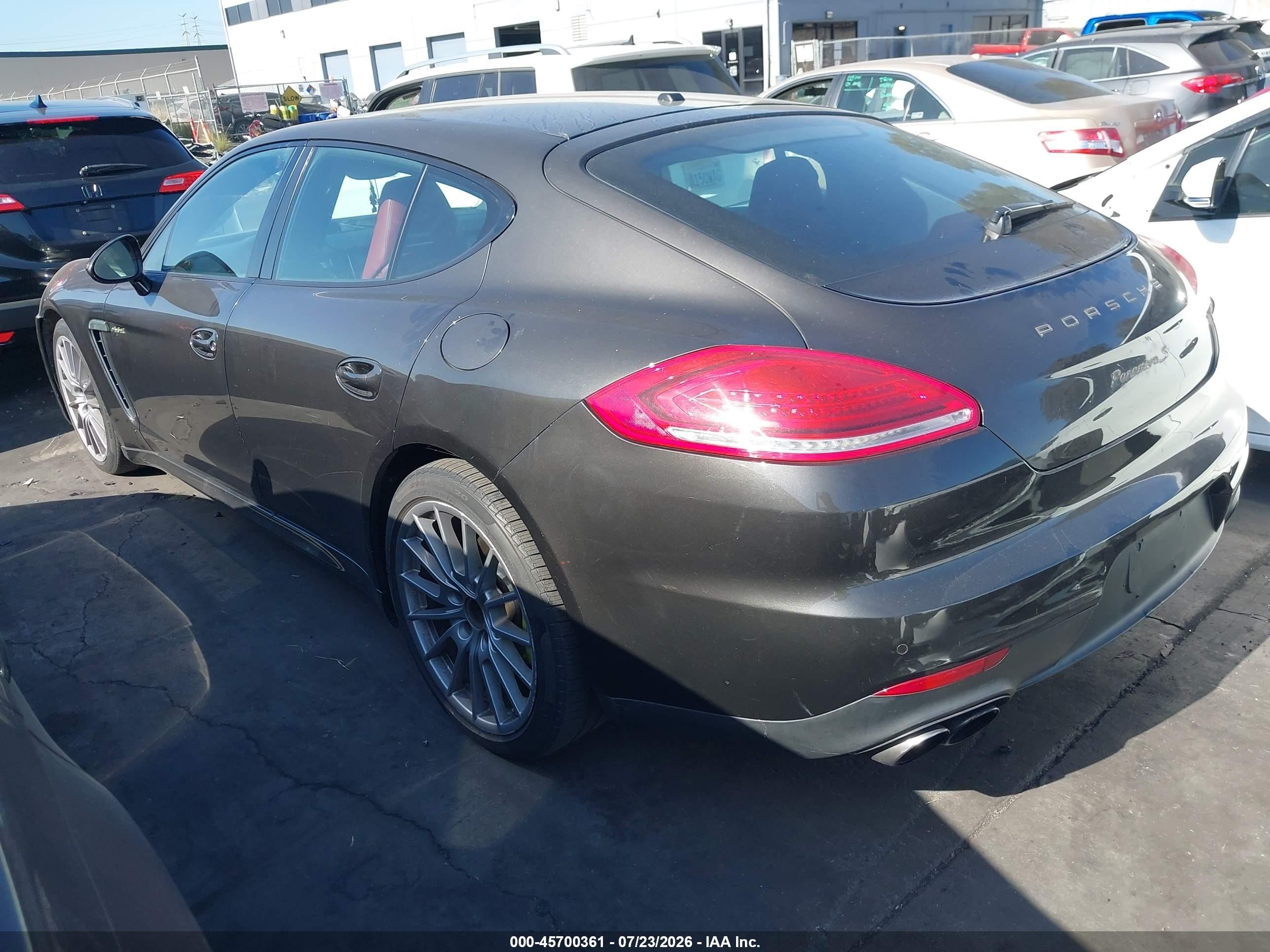 2015 Porsche Panamera E-hybrid S Серый vin: WP0AD2A77FL041409
