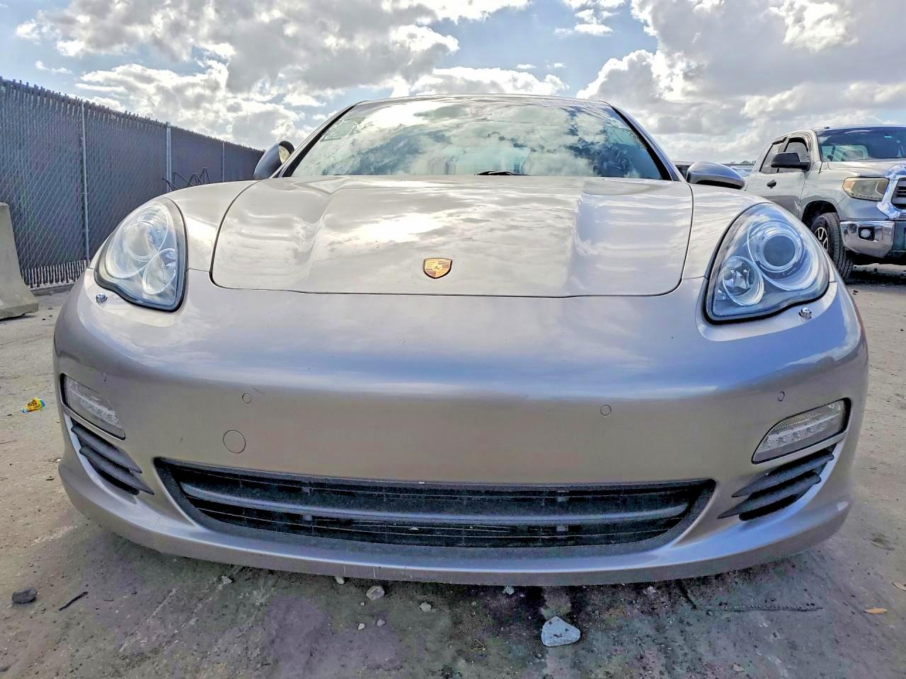 2012 Porsche Panamera S Hybrid Silver vin: WP0AD2A78CL045531