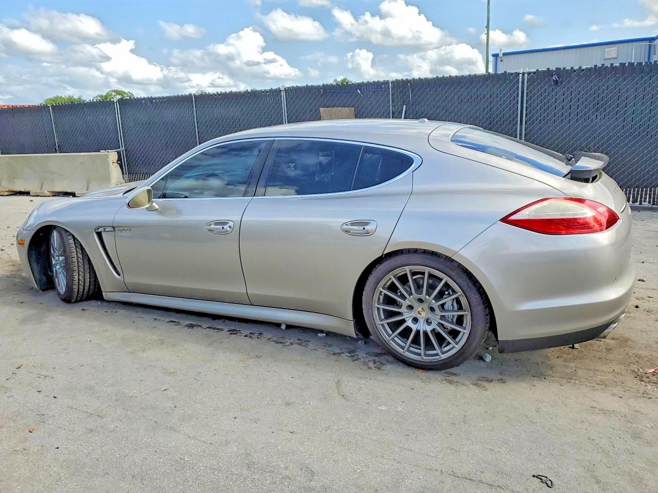 2012 Porsche Panamera S Hybrid Silver vin: WP0AD2A78CL045531