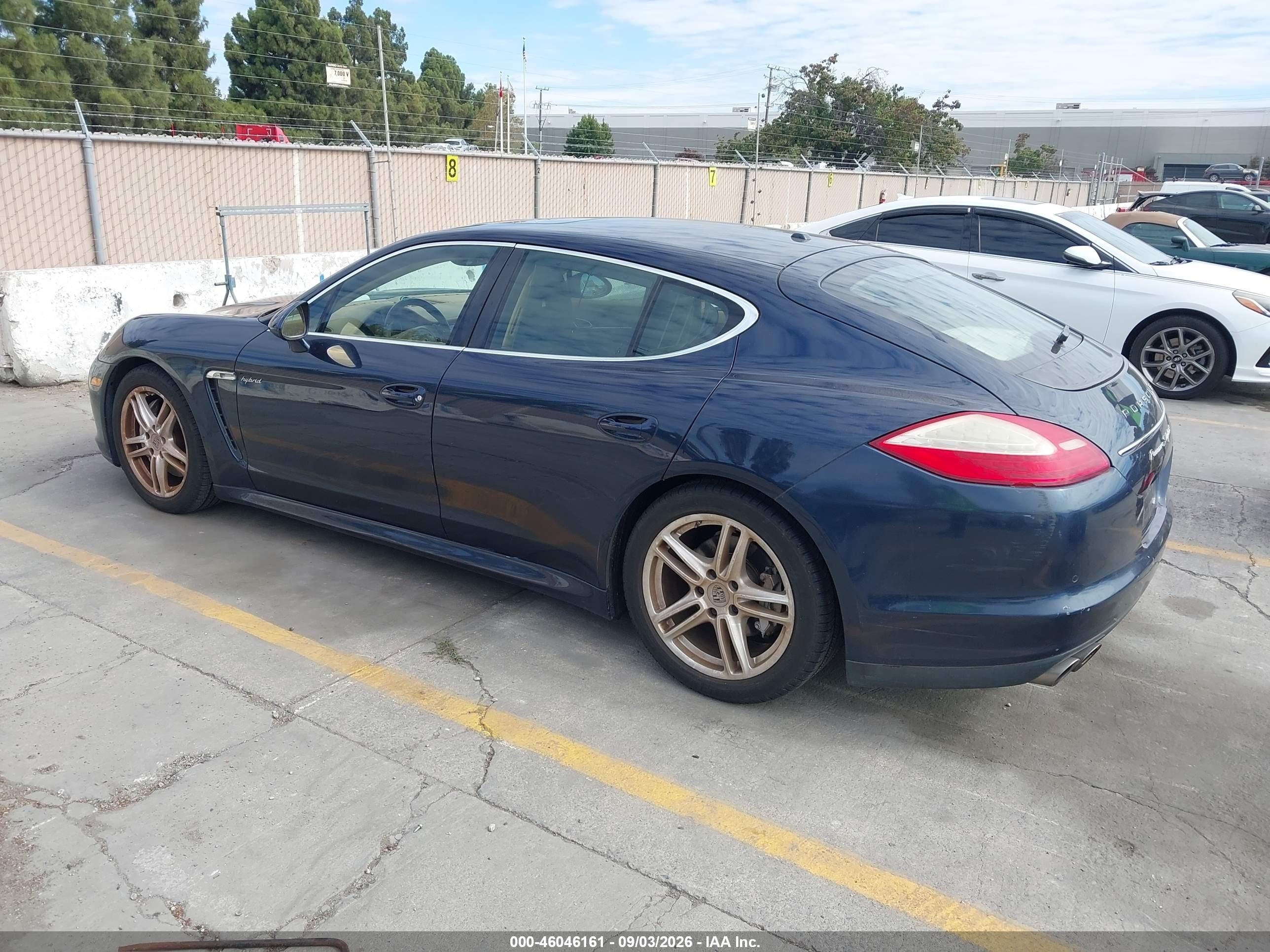 2012 Porsche Panamera Hybrid S Blue vin: WP0AD2A7XCL045563