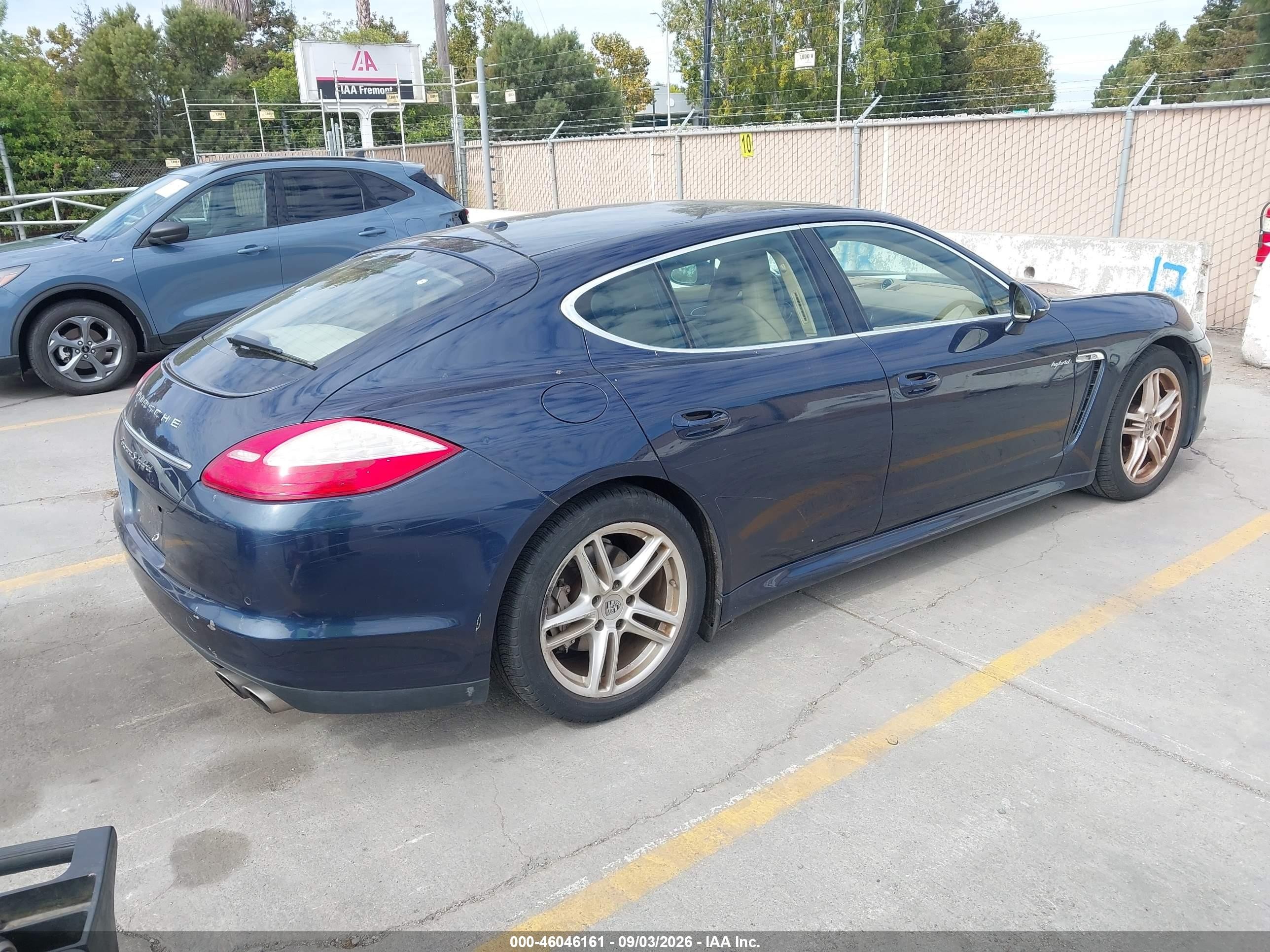 2012 Porsche Panamera Hybrid S Blue vin: WP0AD2A7XCL045563
