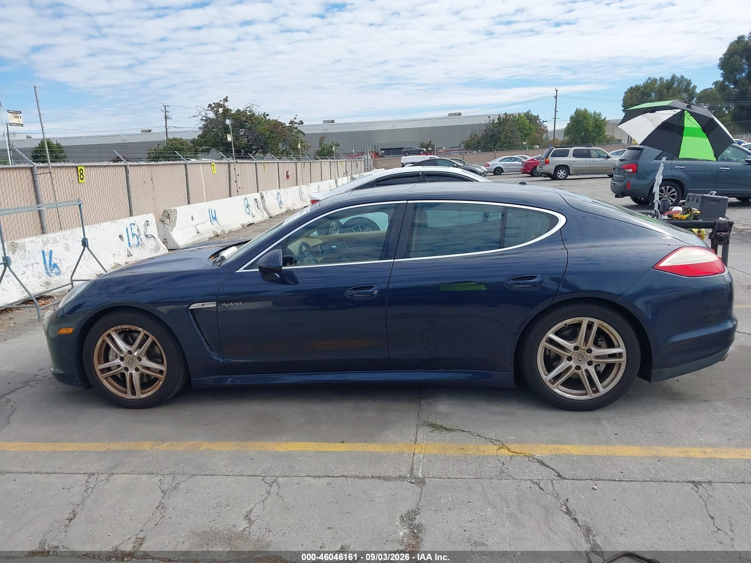2012 Porsche Panamera Hybrid S Blue vin: WP0AD2A7XCL045563