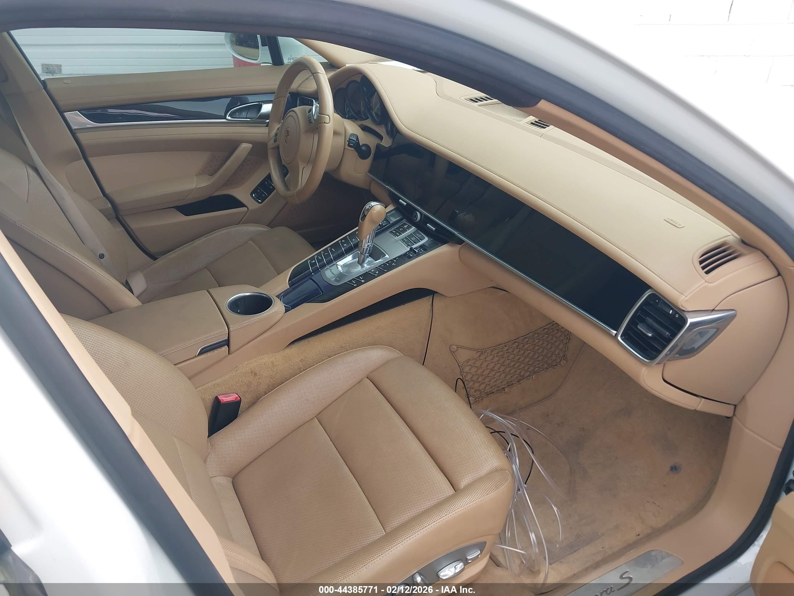 2014 Porsche Panamera E-hybrid S White vin: WP0AD2A7XEL044254
