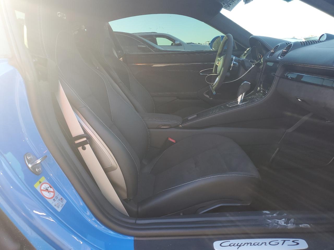 2024 Porsche Cayman Gts Blue vin: WP0AD2A86RK270103