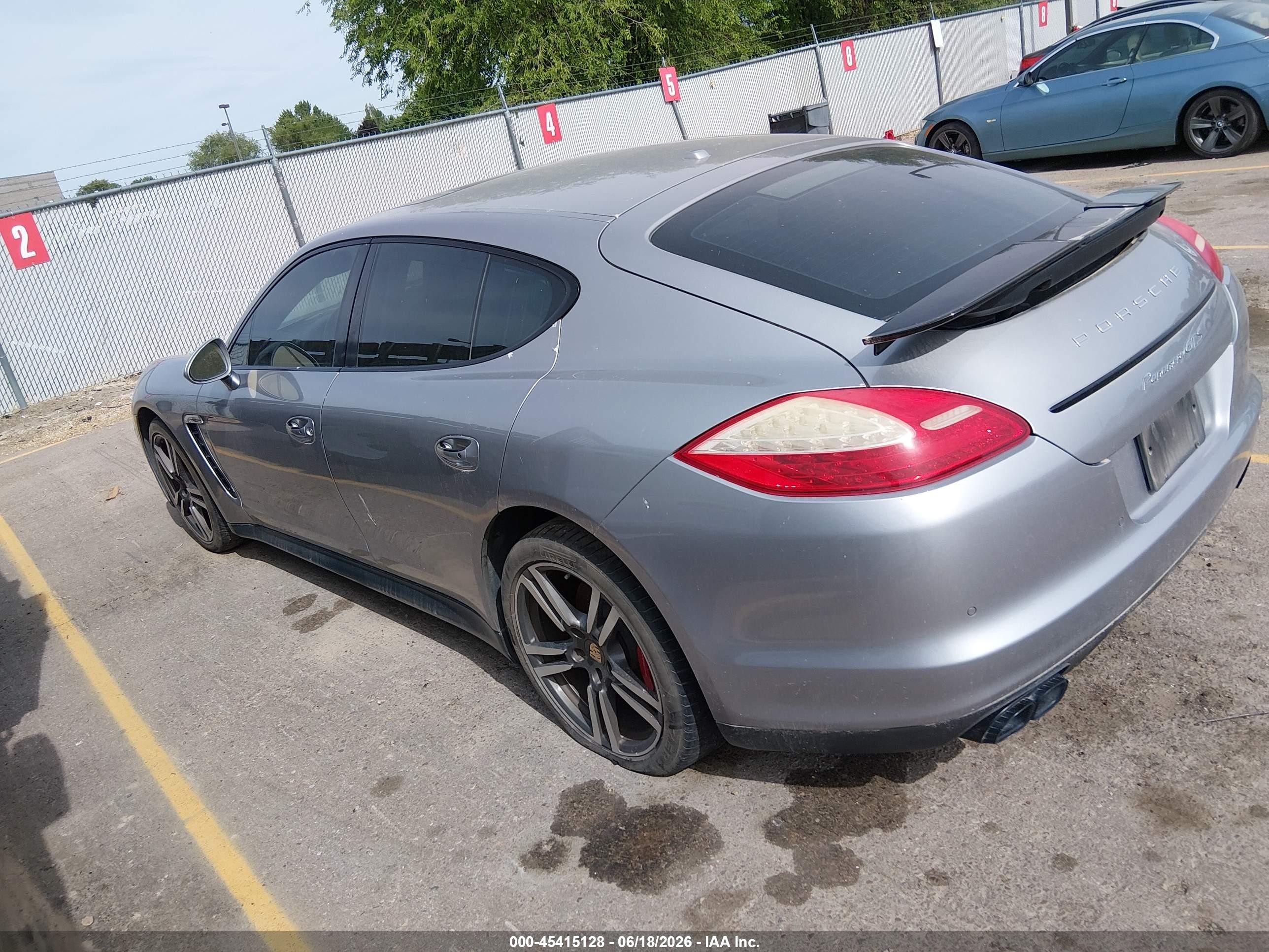 2013 Porsche Panamera Gts Silver vin: WP0AF2A71DL075143