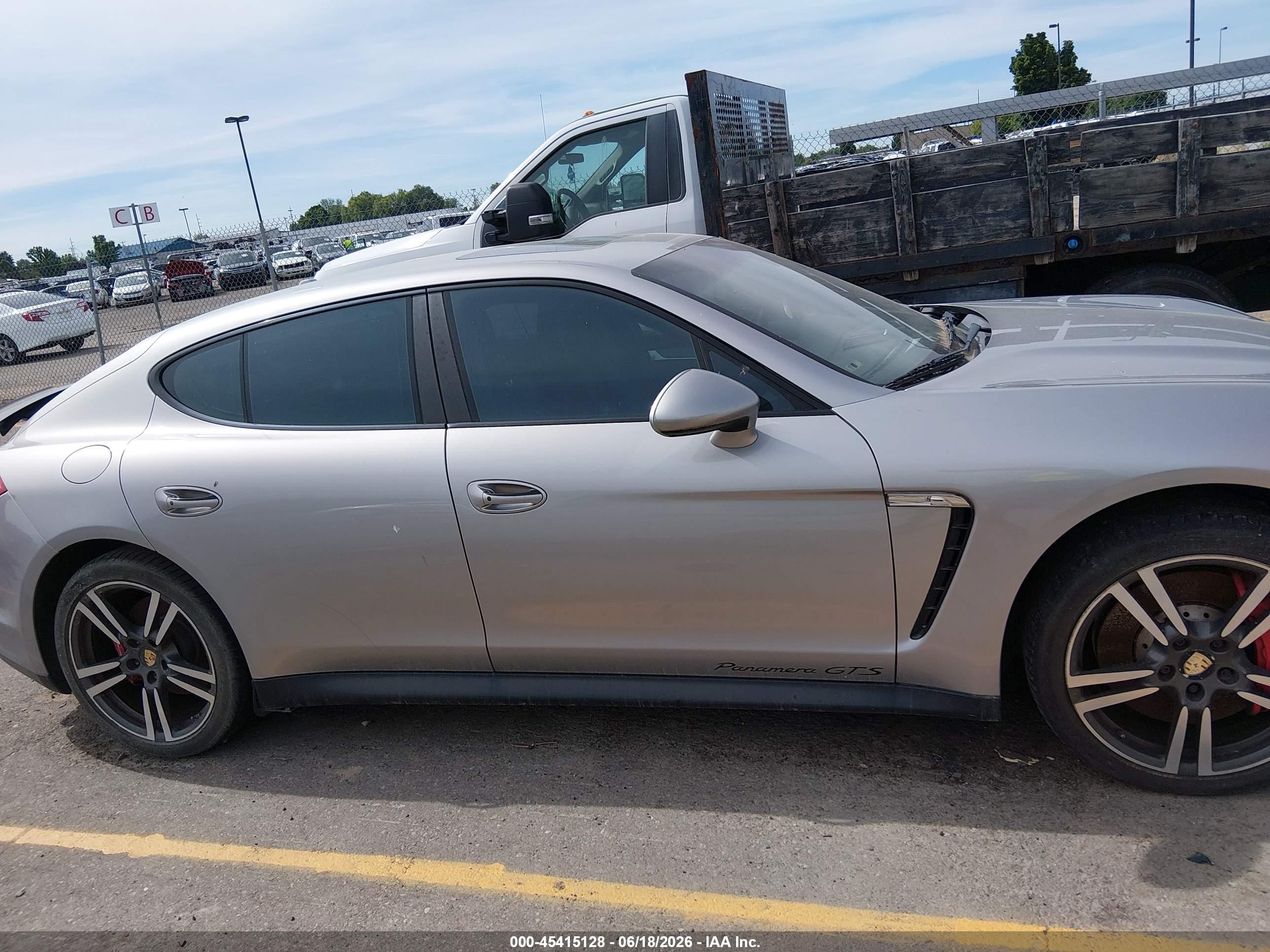 2013 Porsche Panamera Gts Silver vin: WP0AF2A71DL075143