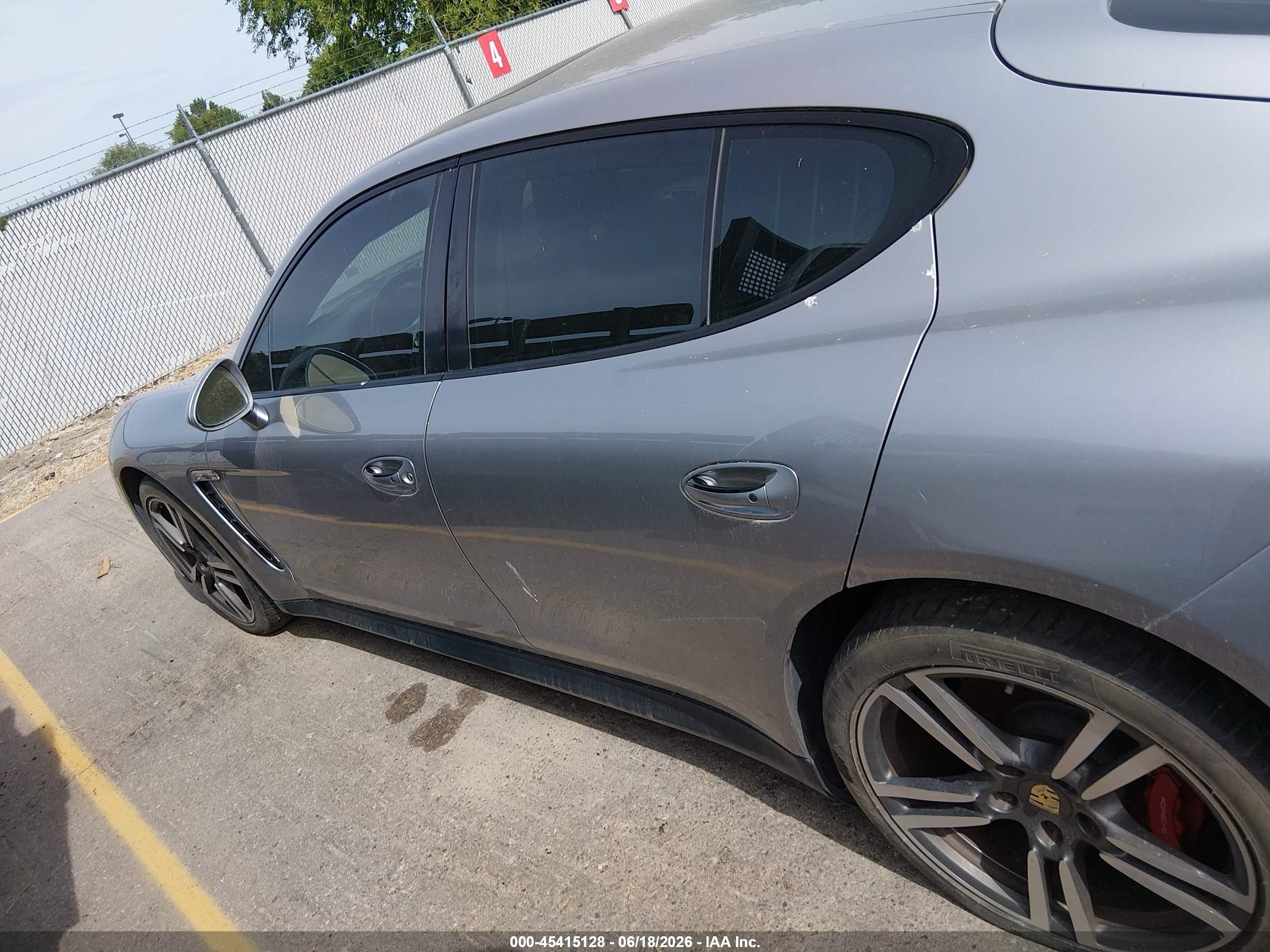 2013 Porsche Panamera Gts Silver vin: WP0AF2A71DL075143