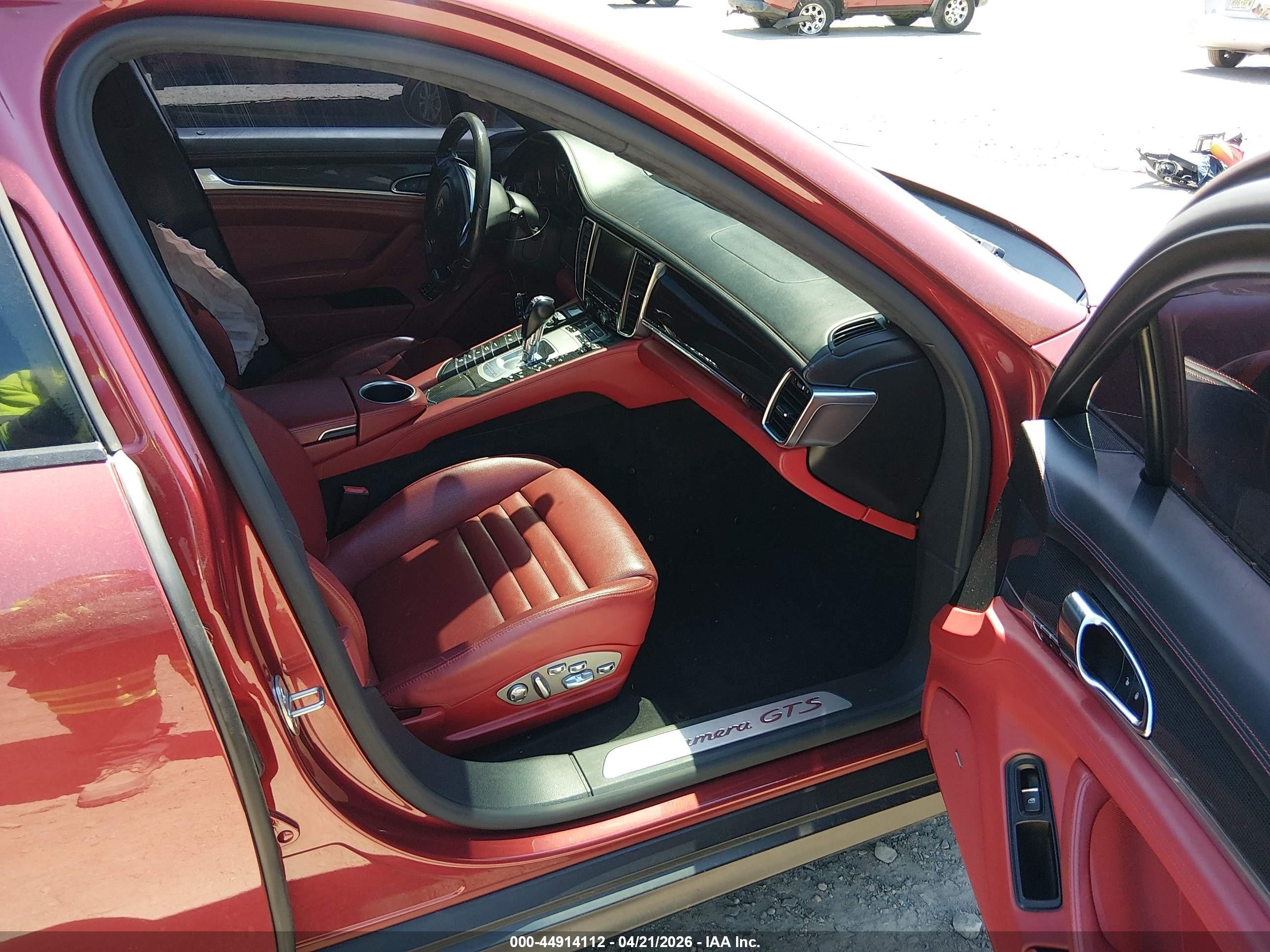 2014 Porsche Panamera Gts Red vin: WP0AF2A72EL083723
