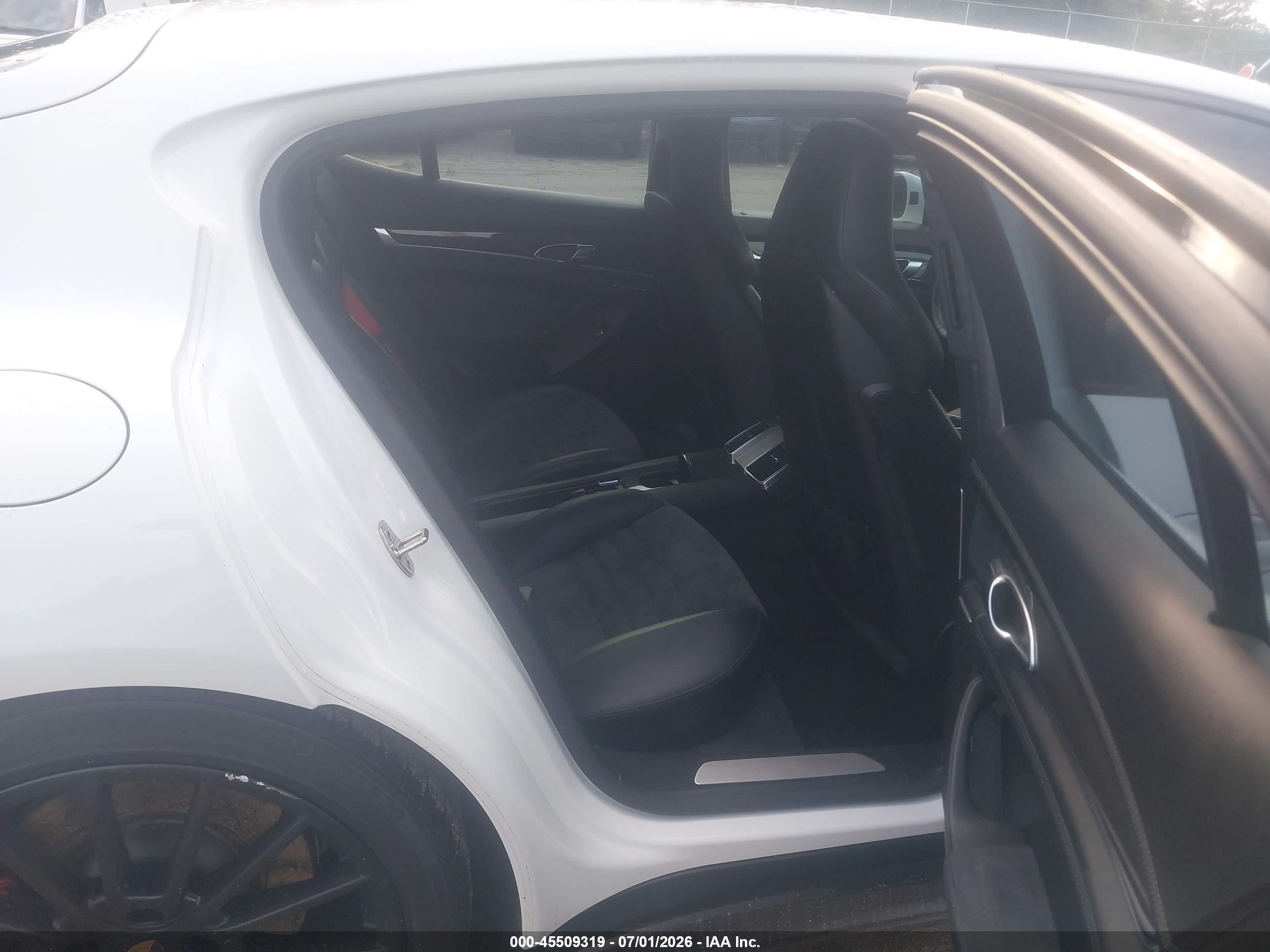 2014 Porsche Panamera Gts White vin: WP0AF2A76EL083451