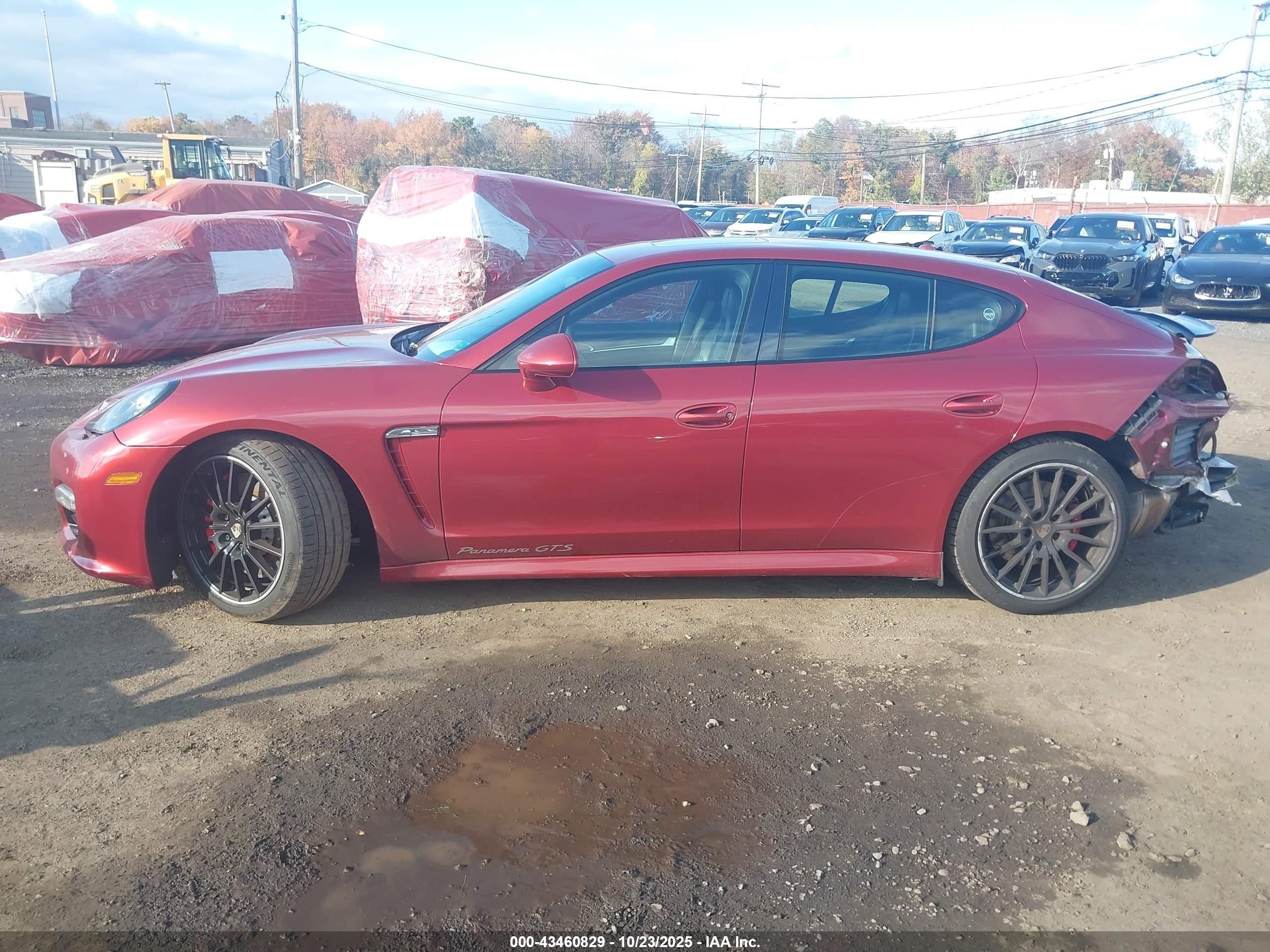 2013 Porsche Panamera Gts Красный vin: WP0AF2A77DL075390