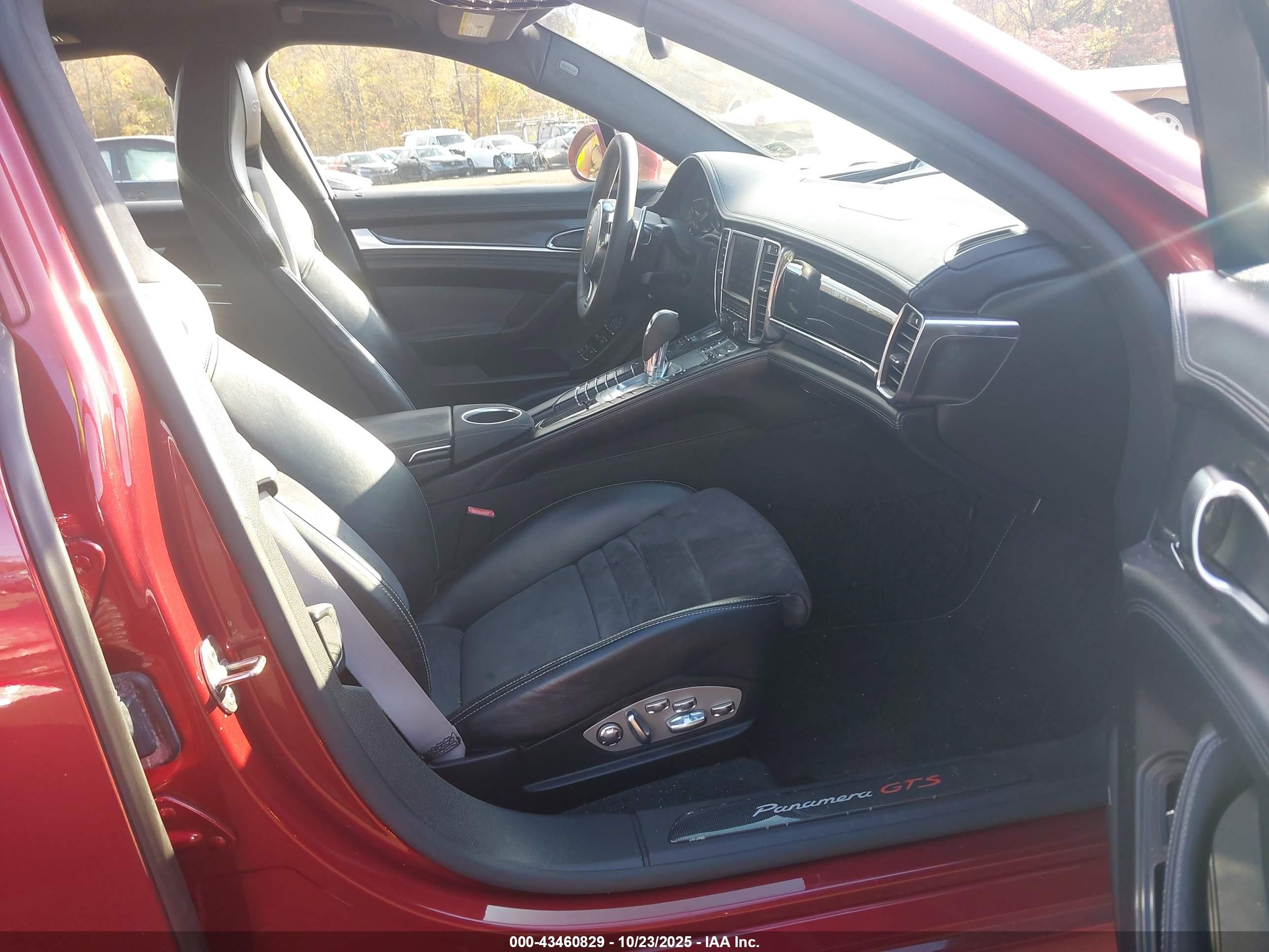 2013 Porsche Panamera Gts Красный vin: WP0AF2A77DL075390