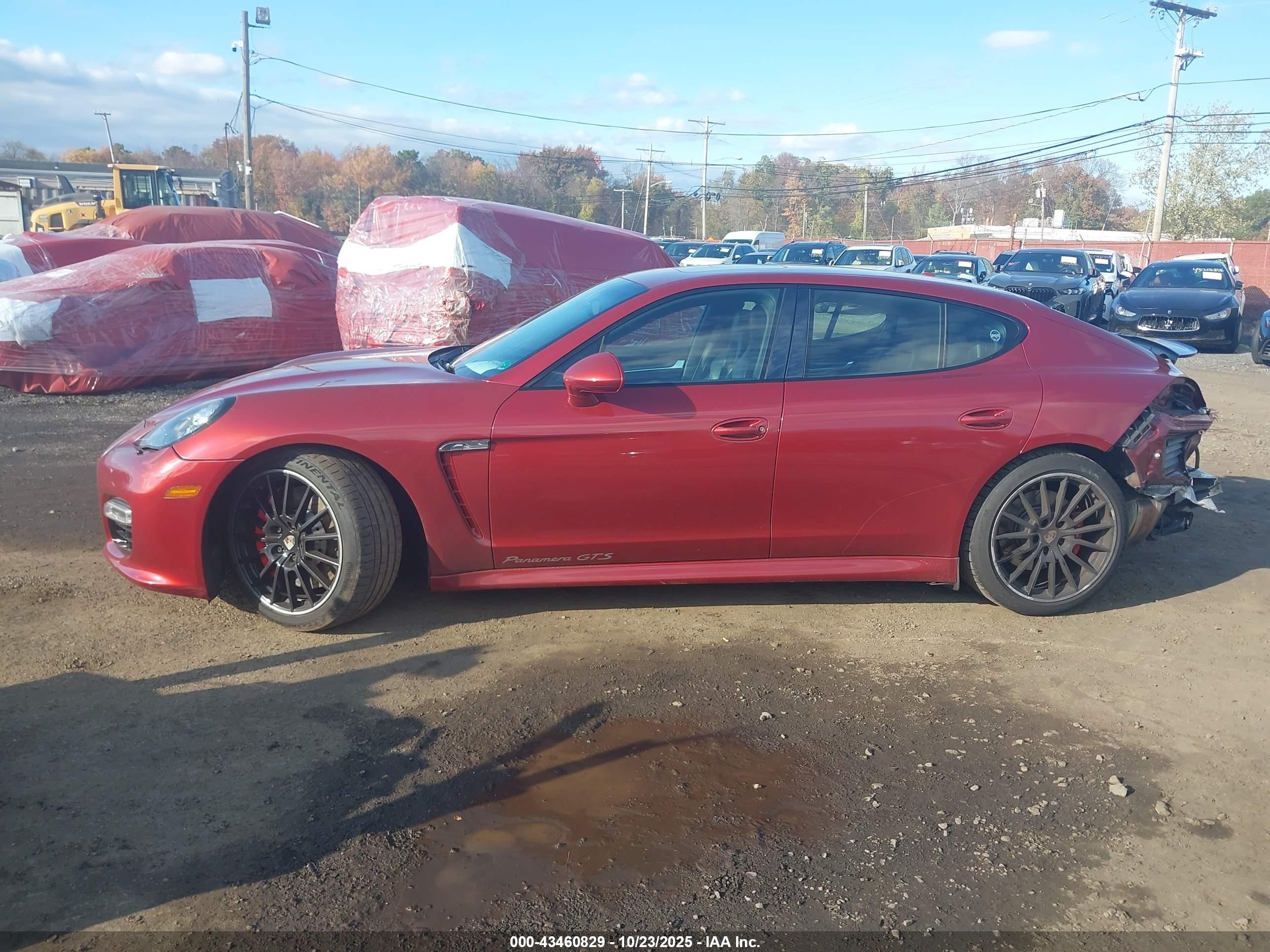 2013 Porsche Panamera Gts Красный vin: WP0AF2A77DL075390