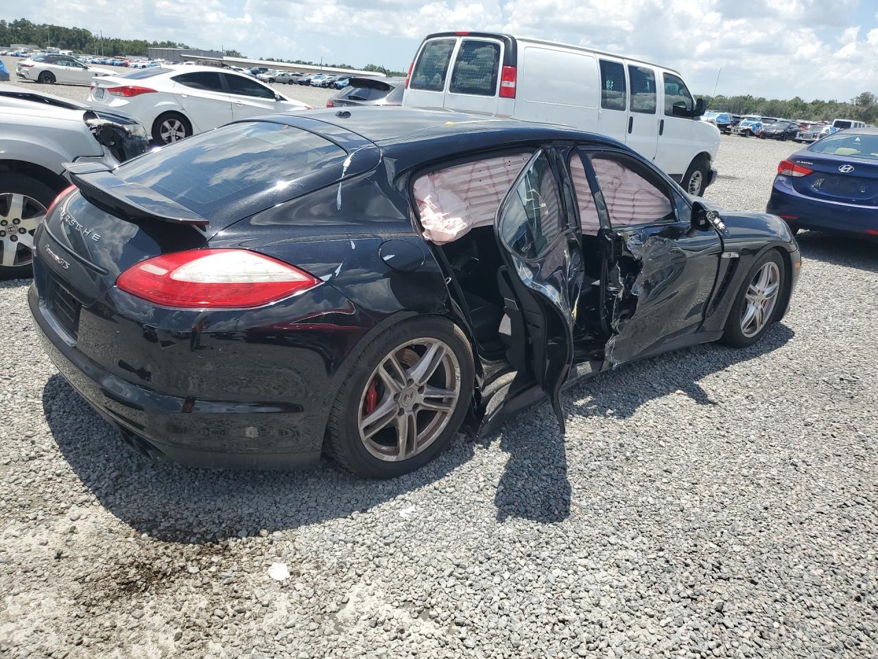 2013 Porsche Panamera Gts Черный vin: WP0AF2A78DL075186