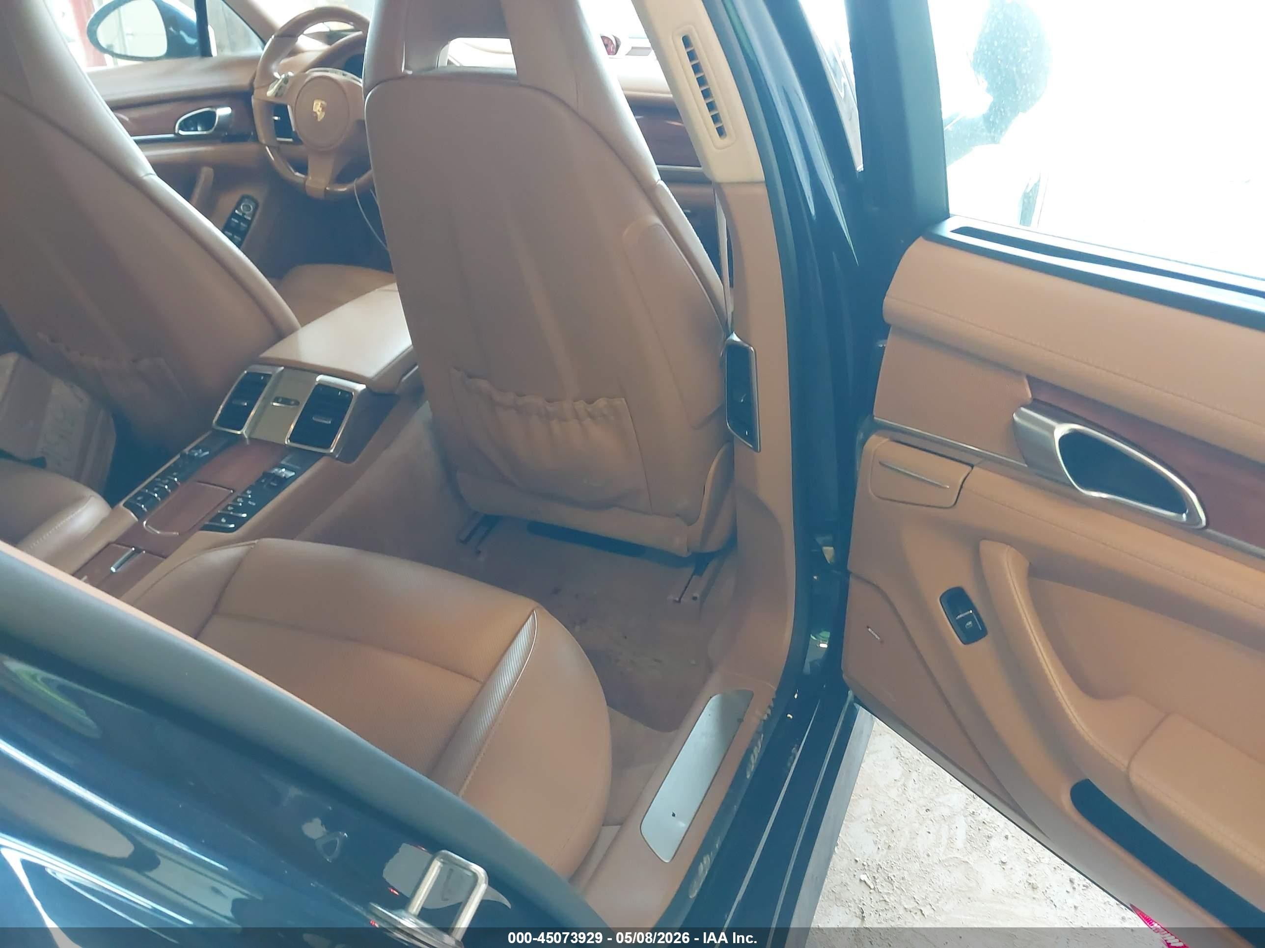 2014 Porsche Panamera Gts Dark Blue vin: WP0AF2A78EL083371